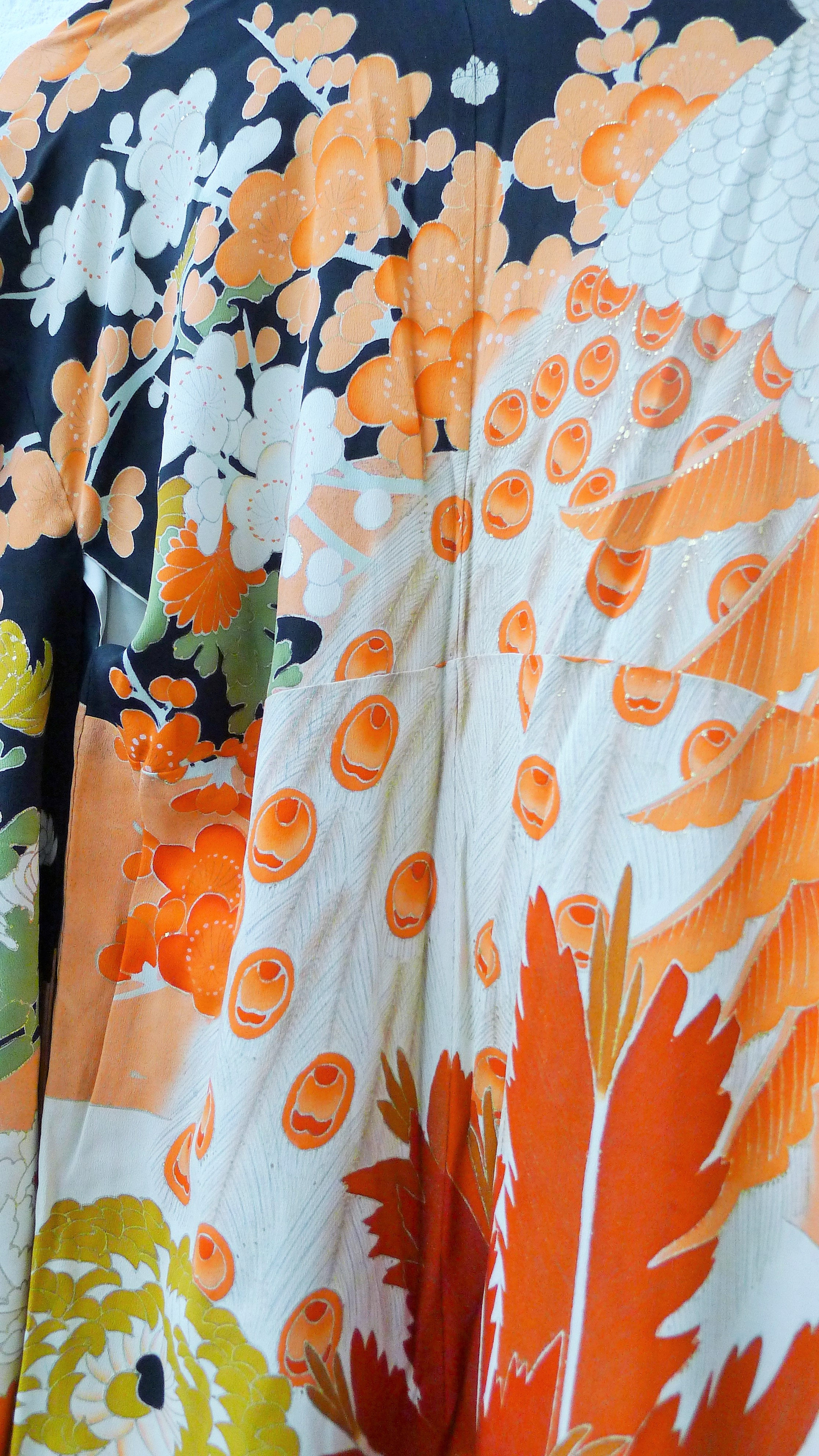 A quantity of various Japanese silk kimonos, shoes, etc. - Image 12 of 18
