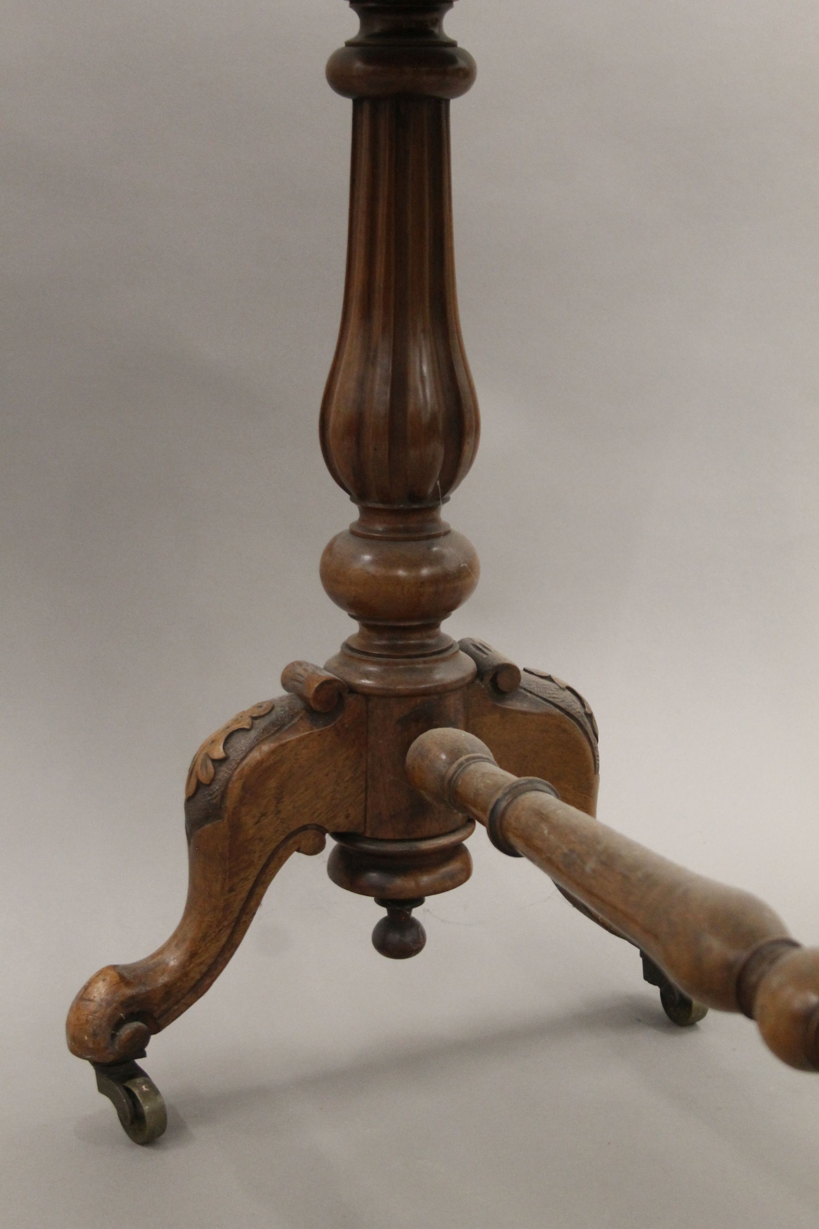 A Victorian burr walnut Sutherland table. 17 cm wide with flaps down. - Image 5 of 6