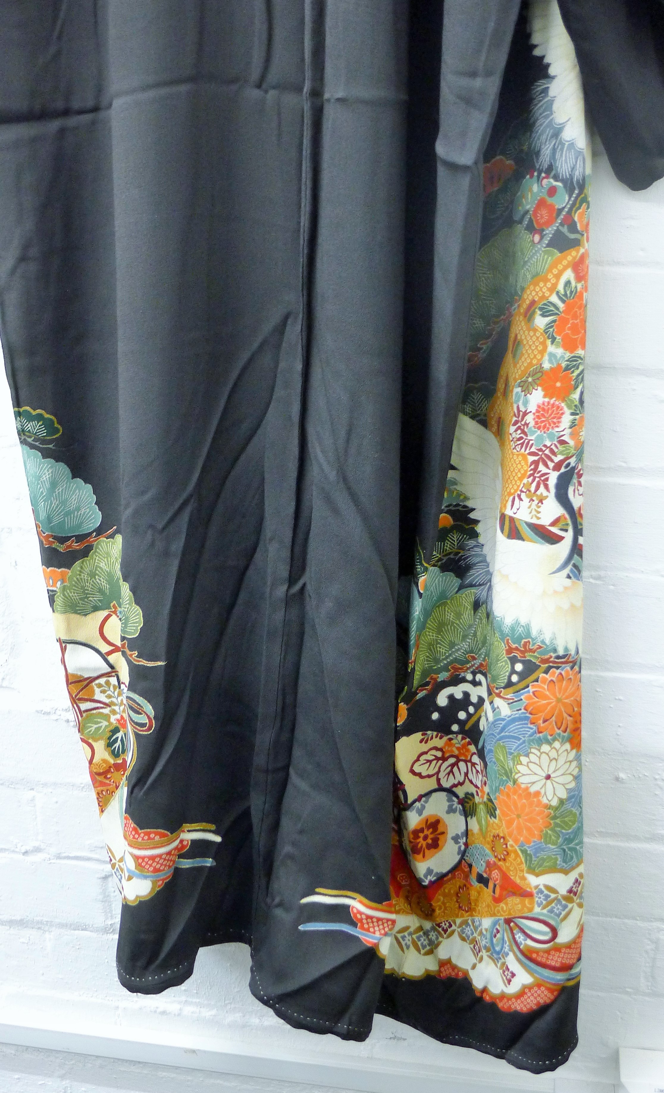 A quantity of various Japanese silk kimonos, shoes, etc. - Image 4 of 18