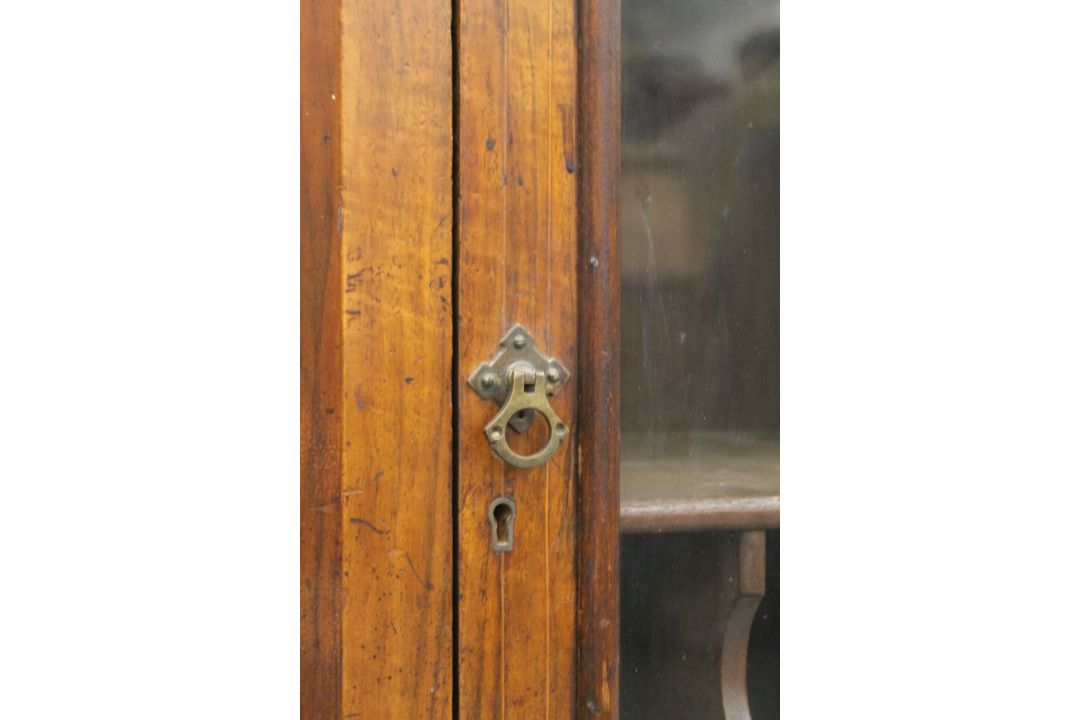 A Victorian walnut side cabinet. 58 cm wide. - Image 4 of 6