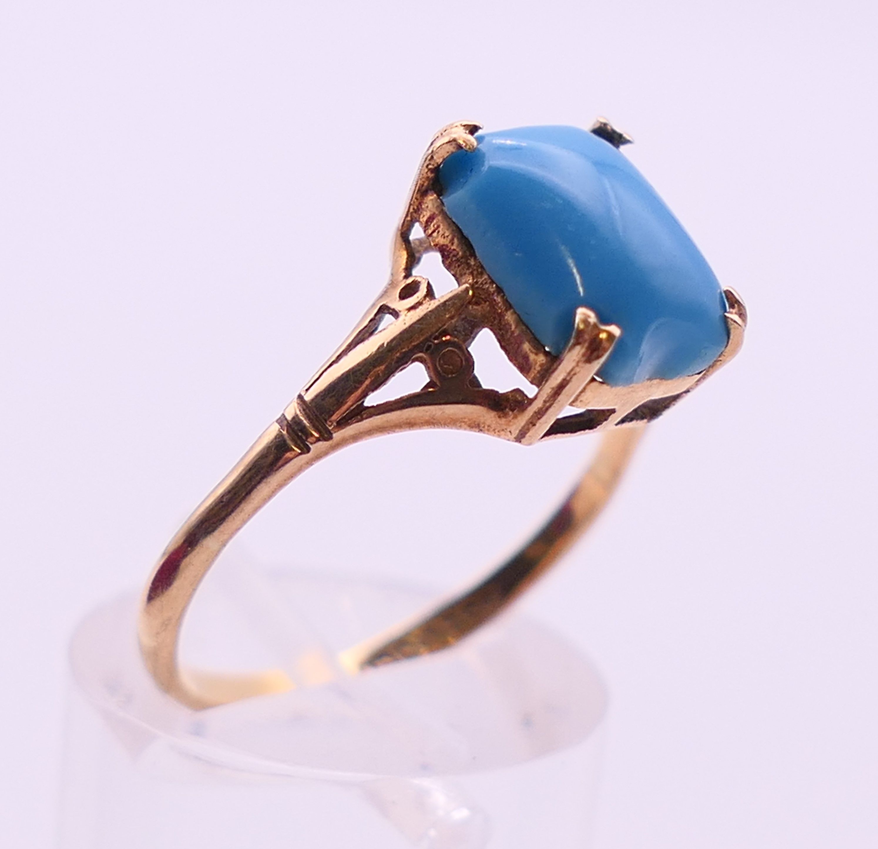 A quantity of various costume jewellery, to include a pair of 9 ct gold earrings 0. - Image 13 of 21