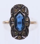An Art Deco 9 ct gold dress ring. Ring size O.