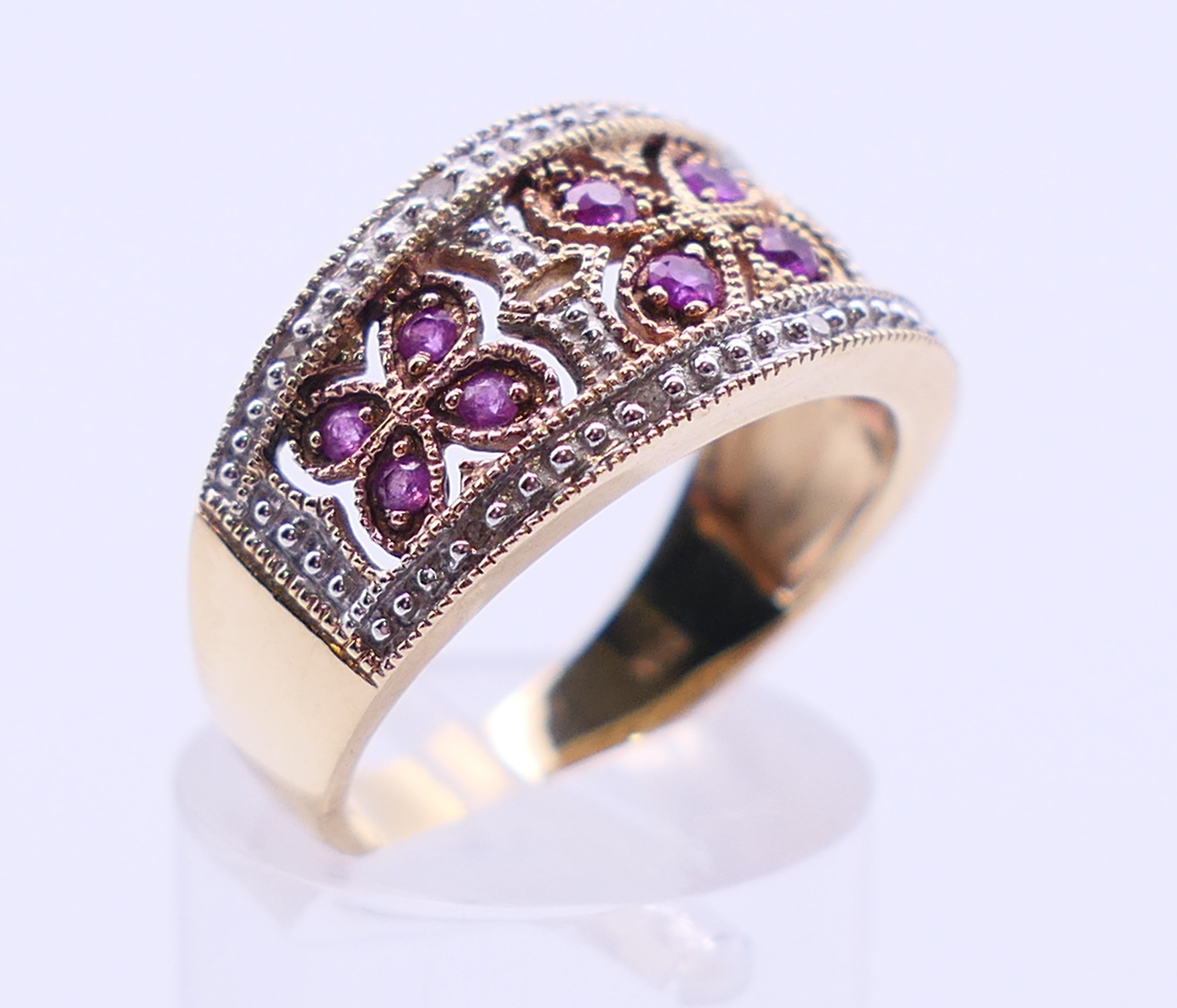 Six 9 ct gold dress rings. 21.2 grammes total weight. - Image 11 of 26