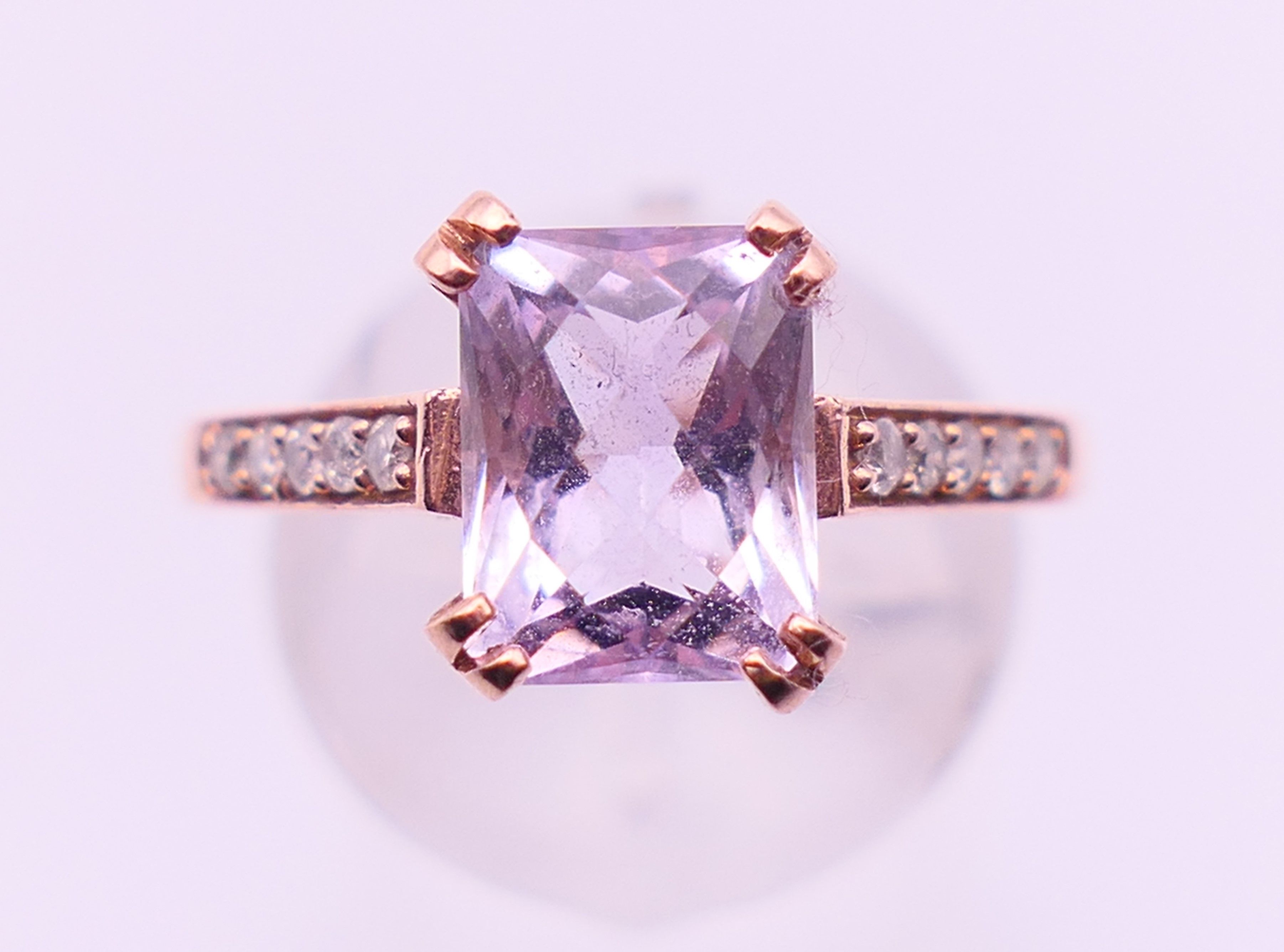 Six 9 ct gold dress rings. 21.2 grammes total weight. - Image 14 of 26