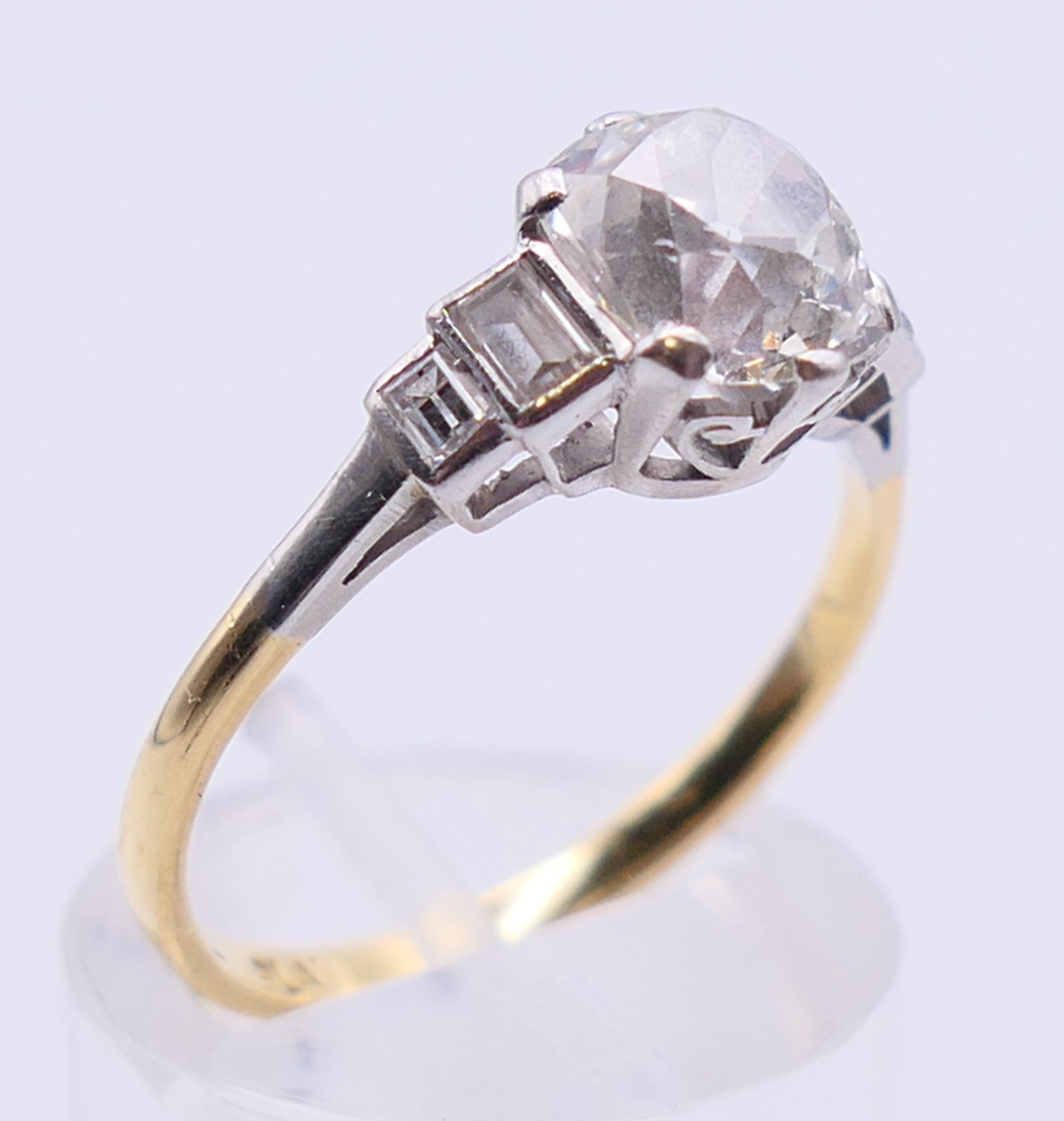 An 18 ct gold and platinum five stone diamond ring. The central stone spreading to approximately 1. - Image 3 of 5