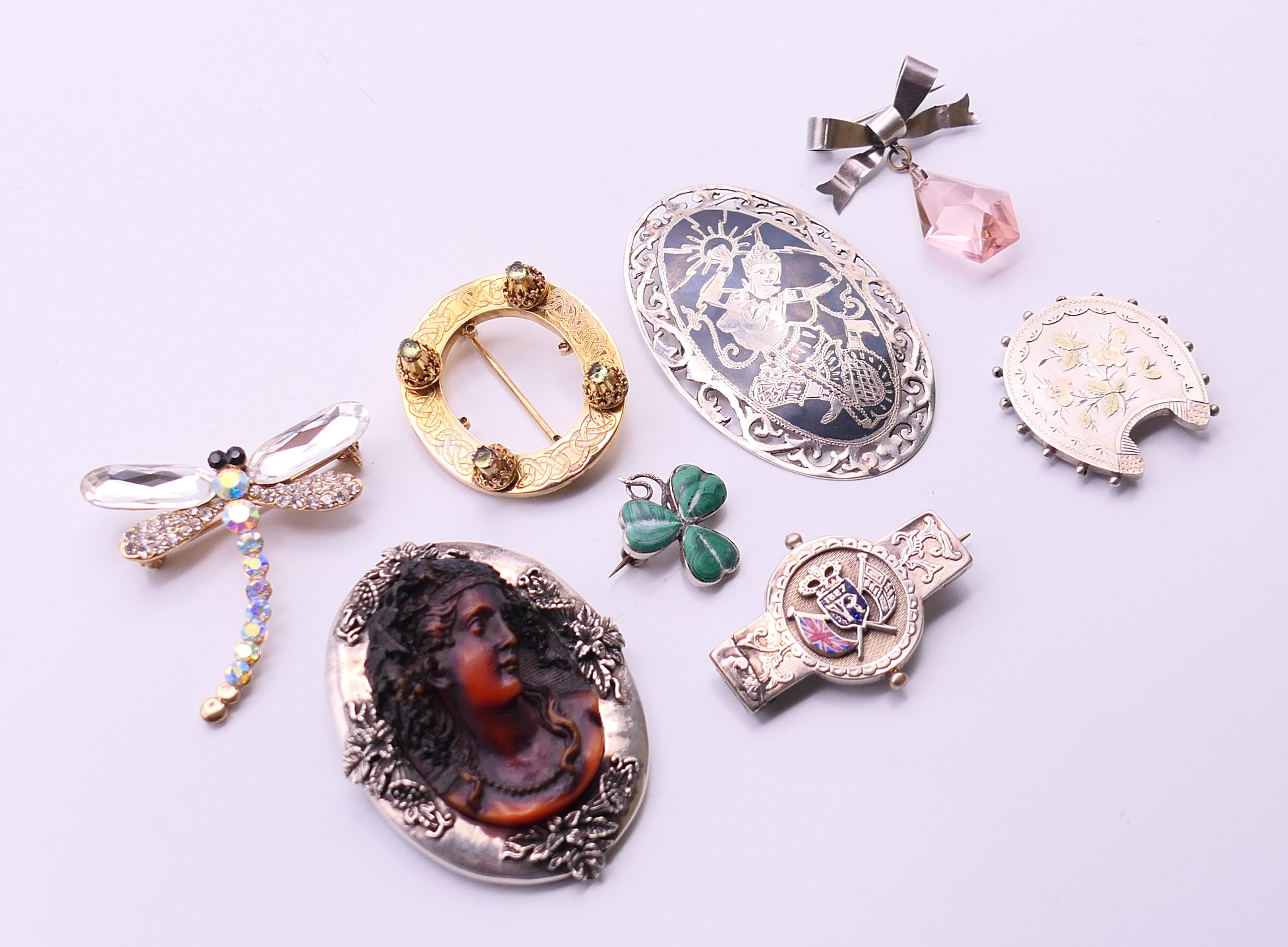 A collection of various brooches, mostly silver to include a Siam brooch, - Image 2 of 12