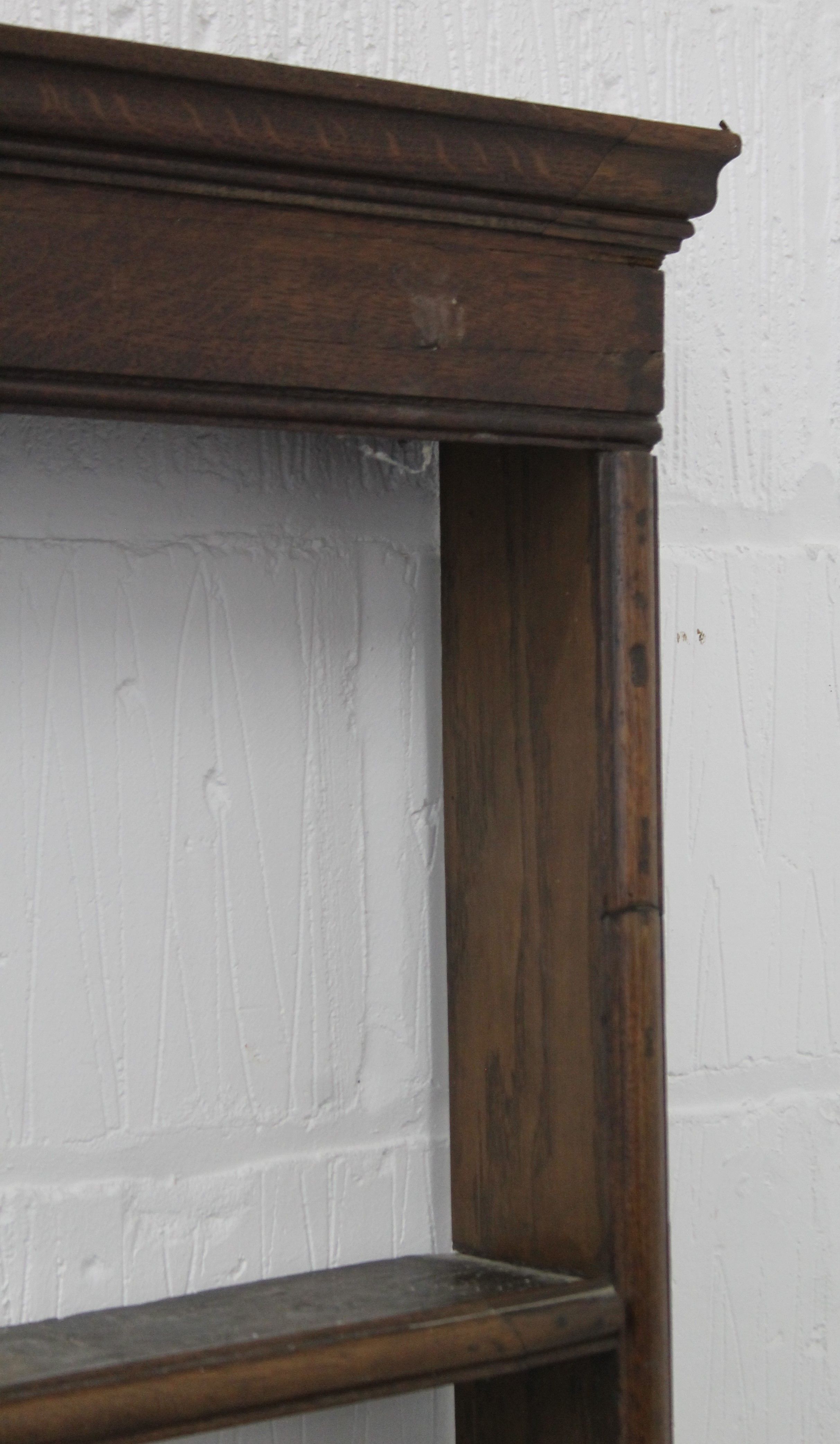 A George III oak dresser. 158 cm wide. - Image 4 of 6