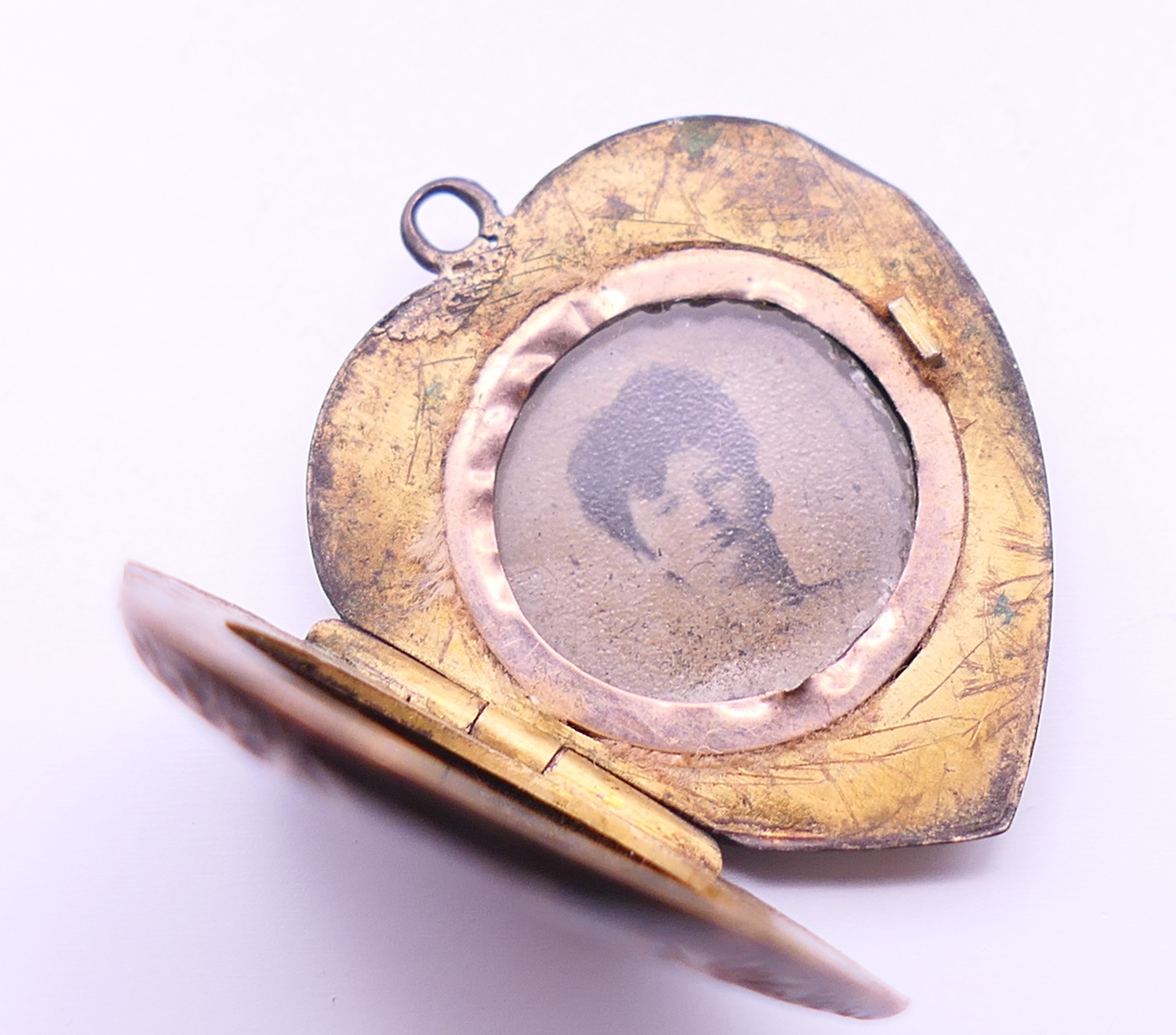 Two Victorian lockets. - Image 8 of 10