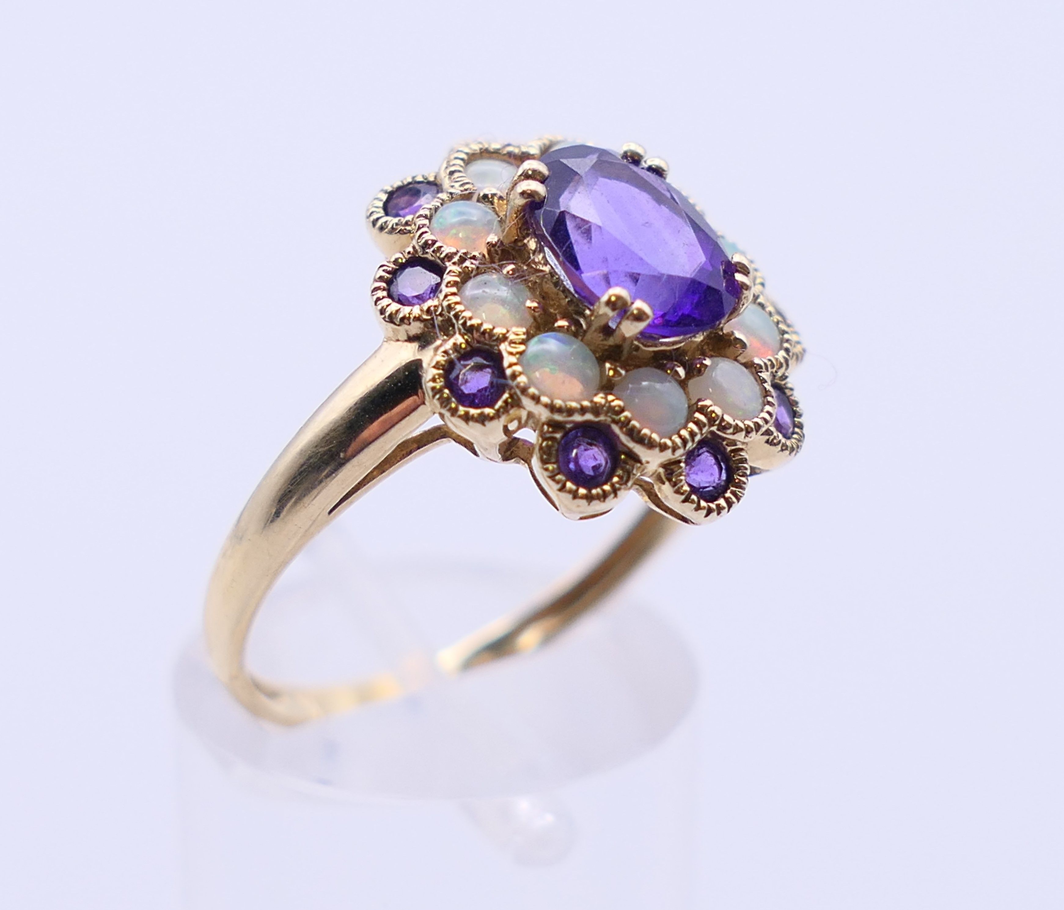 Six 9 ct gold dress rings. 21.2 grammes total weight. - Image 3 of 26