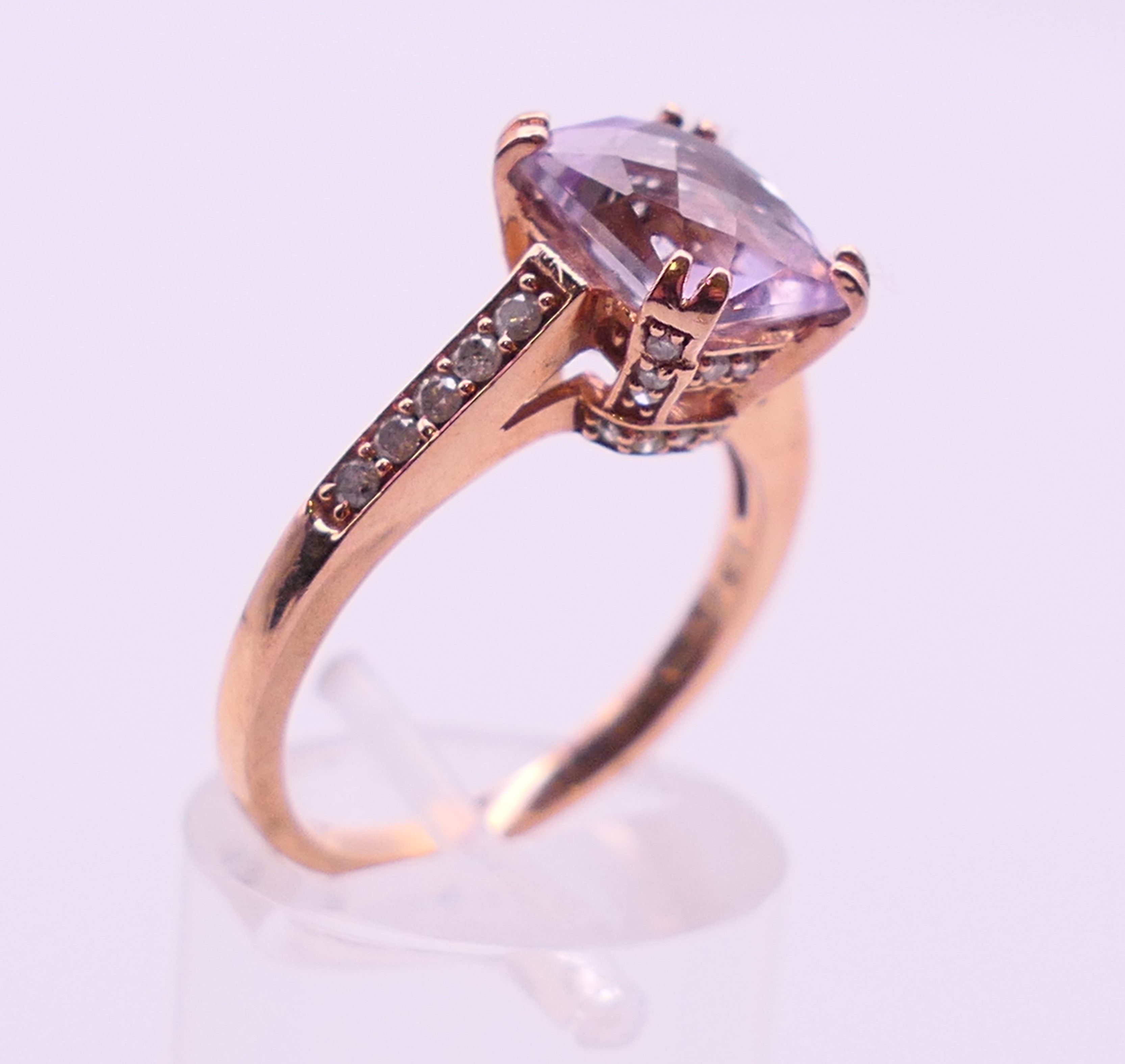 Six 9 ct gold dress rings. 21.2 grammes total weight. - Image 15 of 26