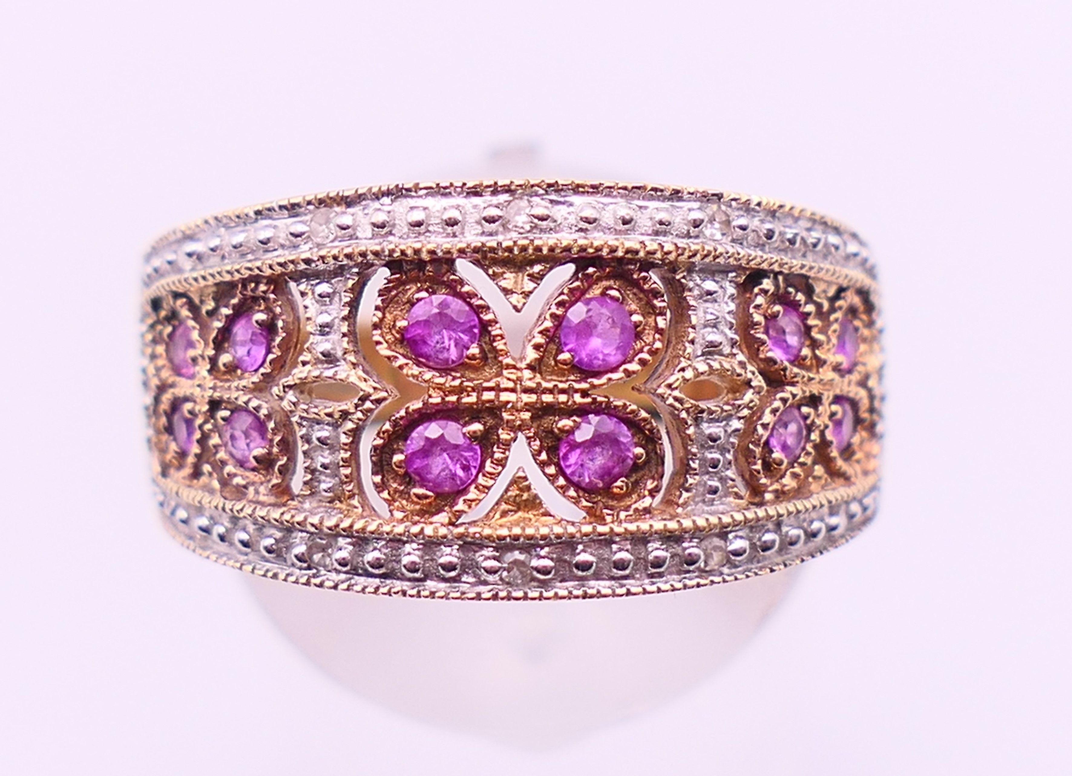 Six 9 ct gold dress rings. 21.2 grammes total weight. - Image 10 of 26