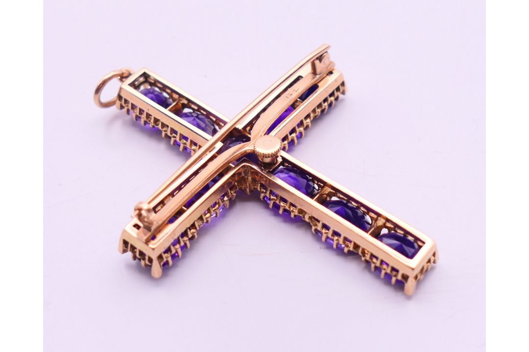 An 18 ct gold and amethyst cross pendant/brooch, - Image 6 of 6