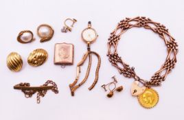 A quantity of various scrap gold jewellery,