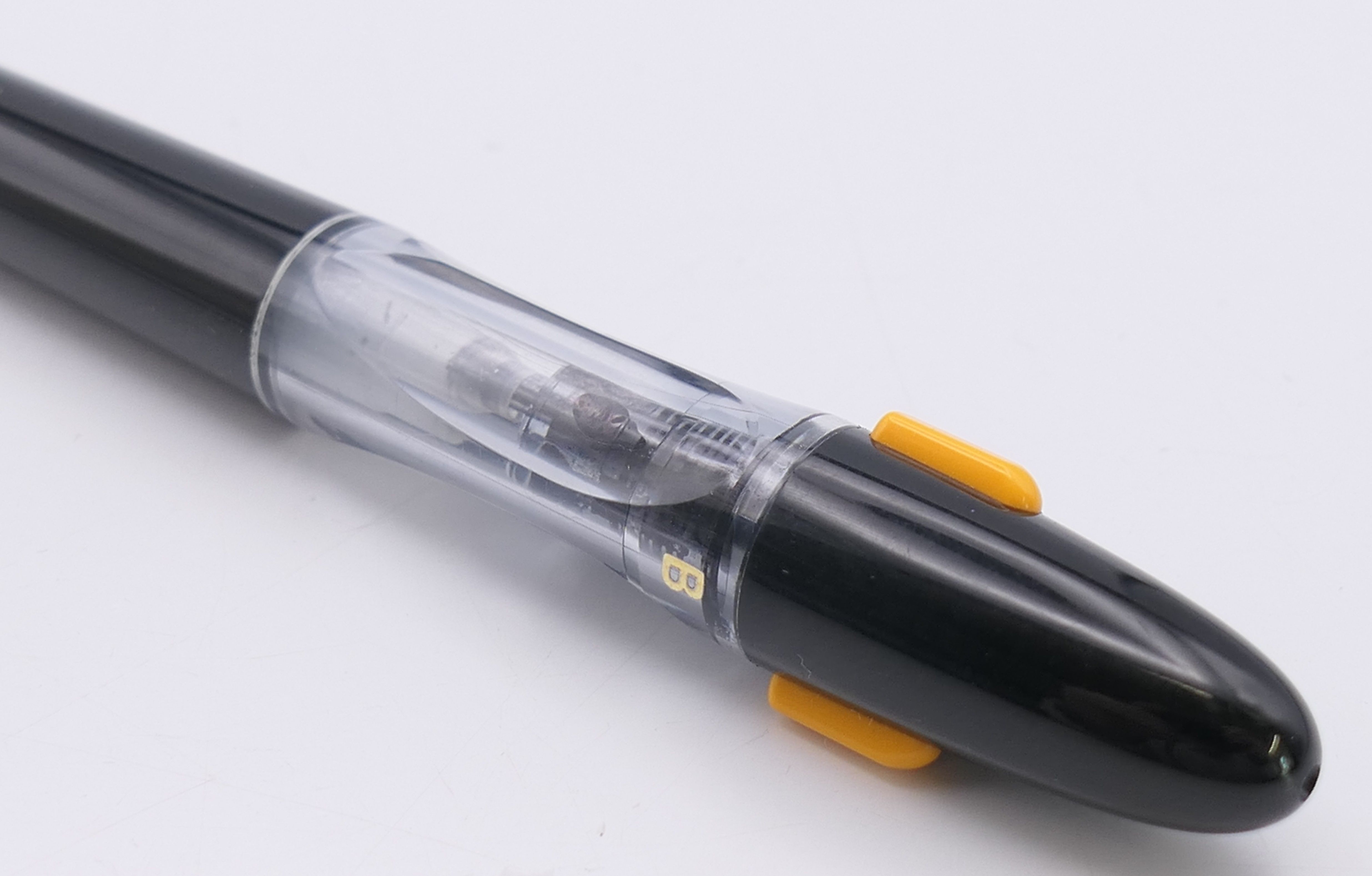 A collection of pens, to include a Waterman fountain pen and case, - Image 29 of 32