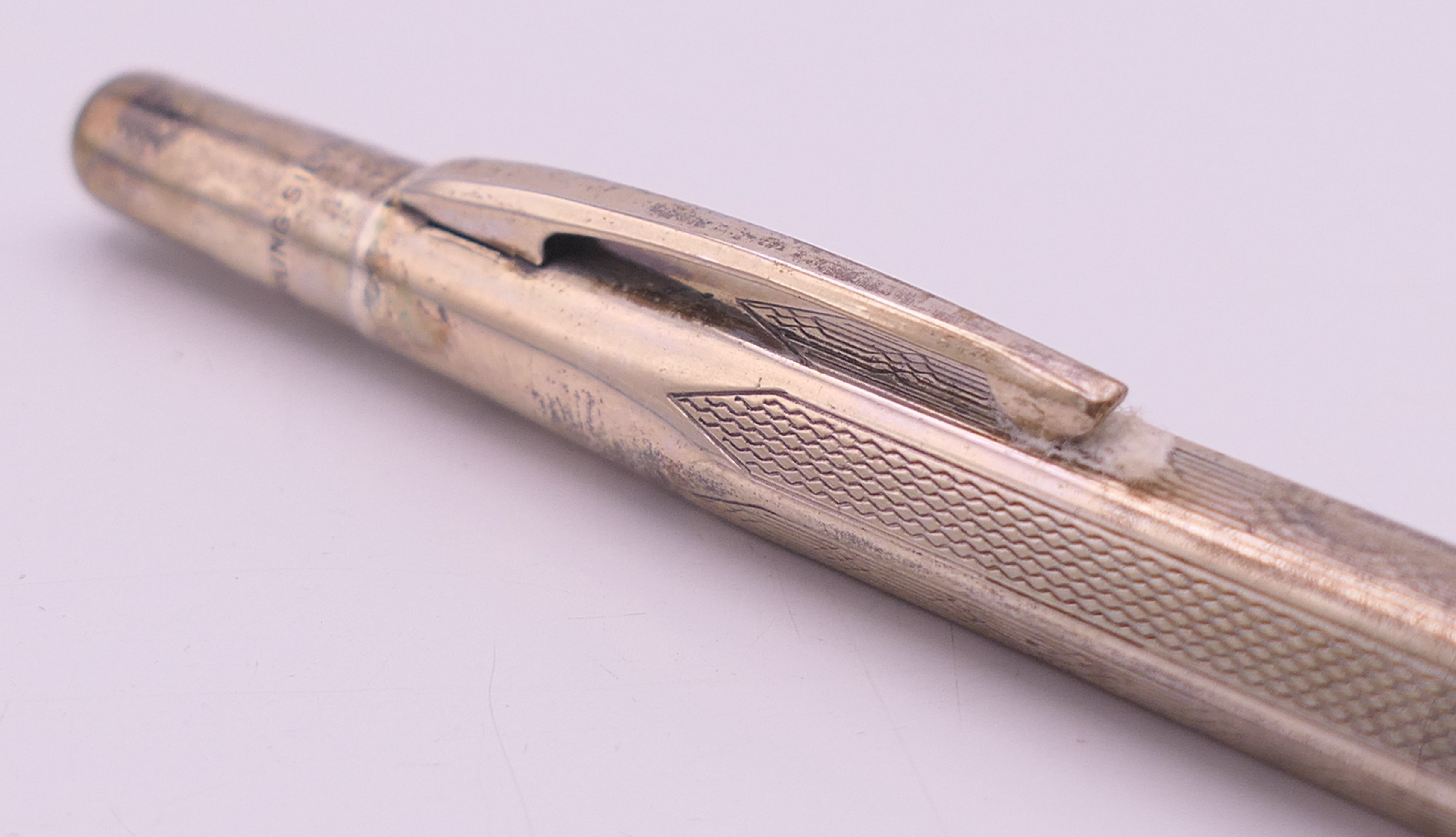 A collection of pens, to include a Waterman fountain pen and case, - Image 4 of 32