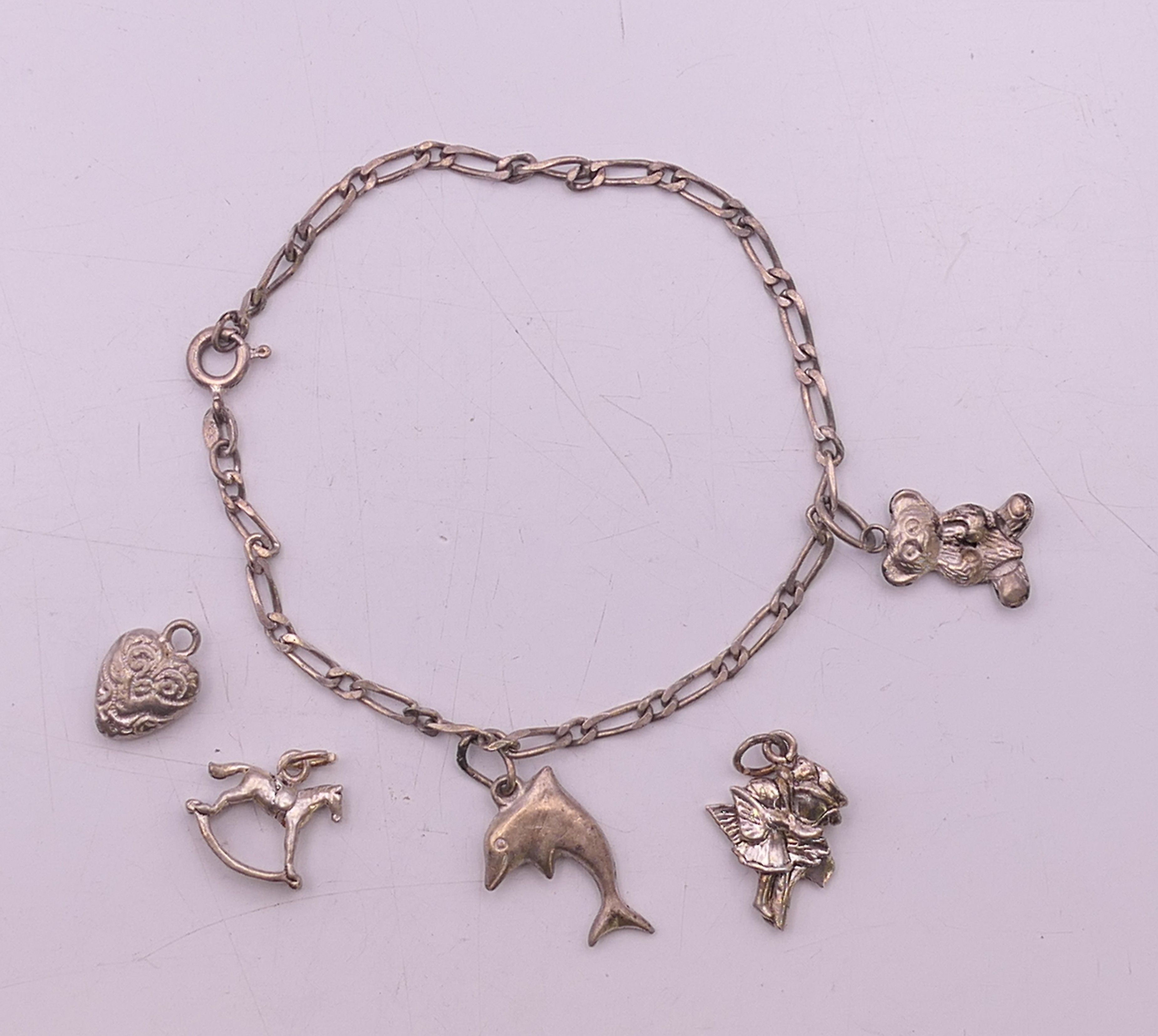 A quantity of silver jewellery to include, rings, necklaces, charms, bracelet, - Image 25 of 30