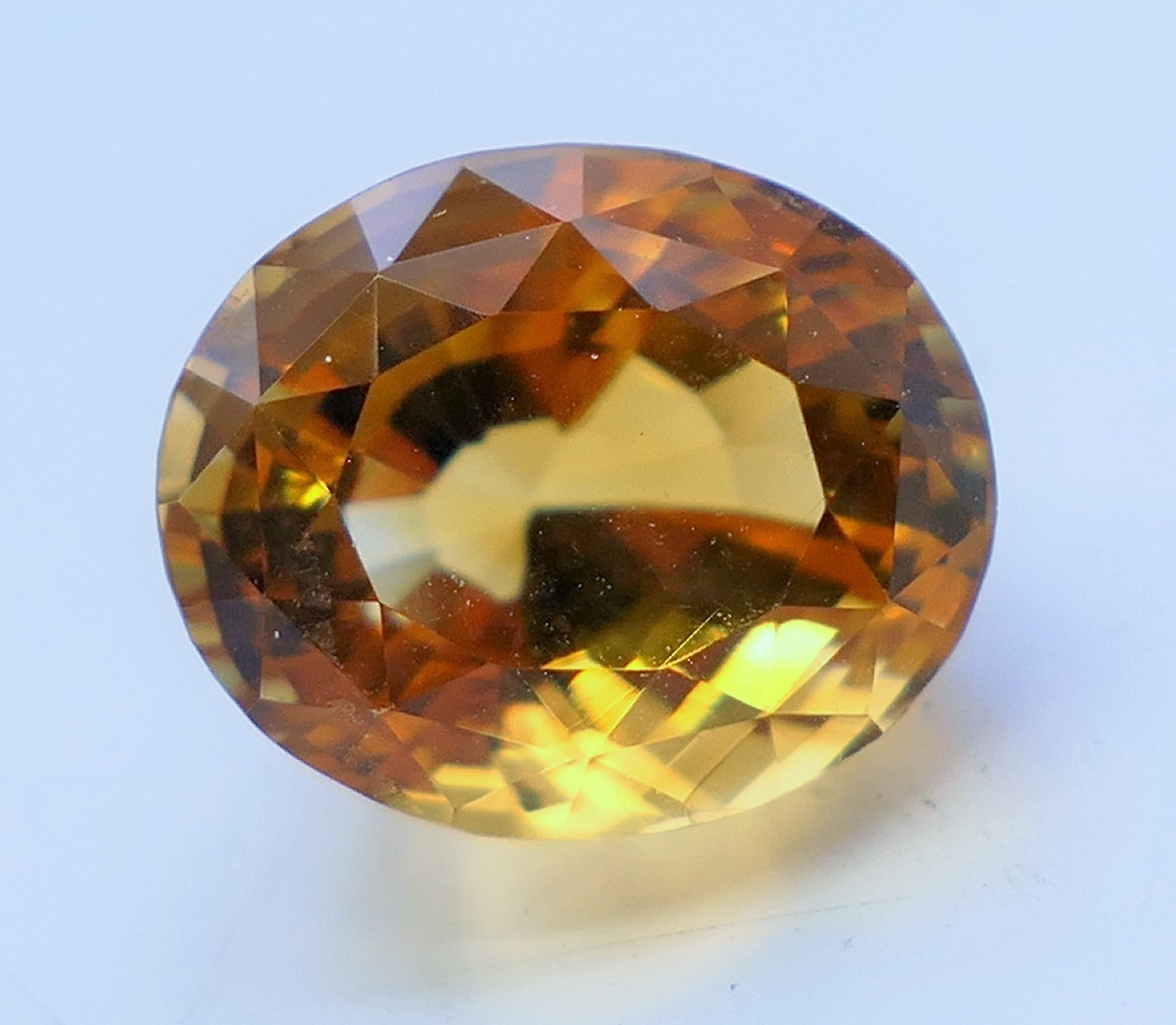 A quantity of loose citrines. - Image 9 of 14
