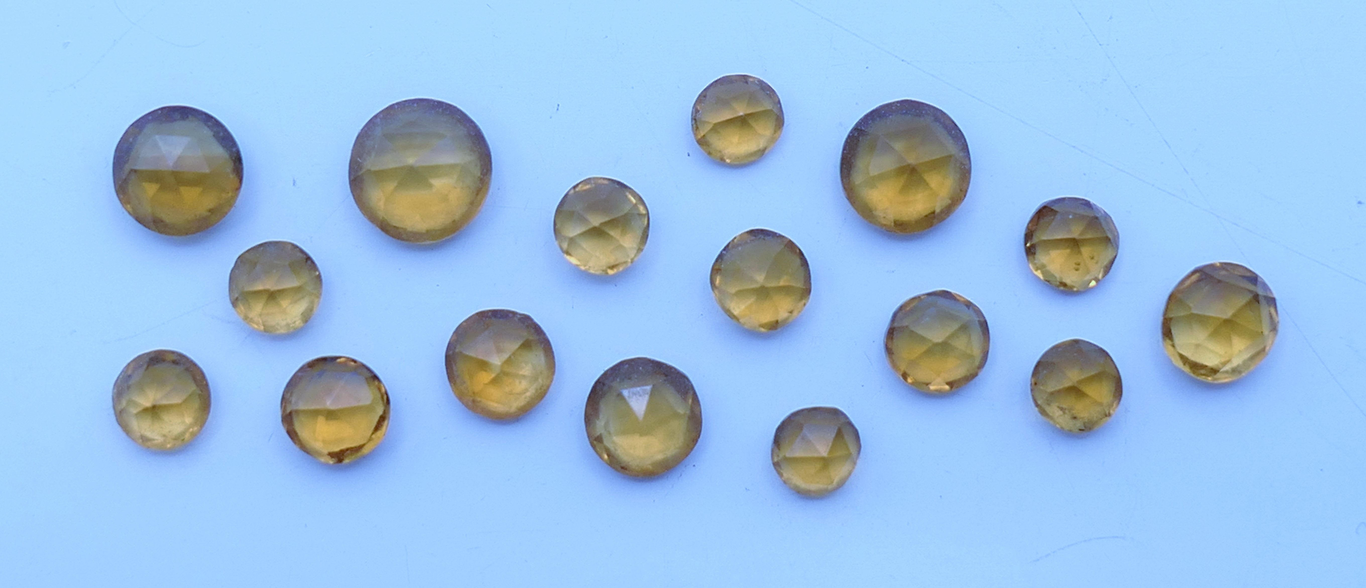 A quantity of loose citrines. - Image 12 of 14