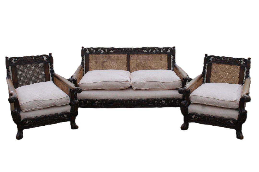 An early 20th century three-piece bergere suite. The settee 165 cm wide. - Image 10 of 12