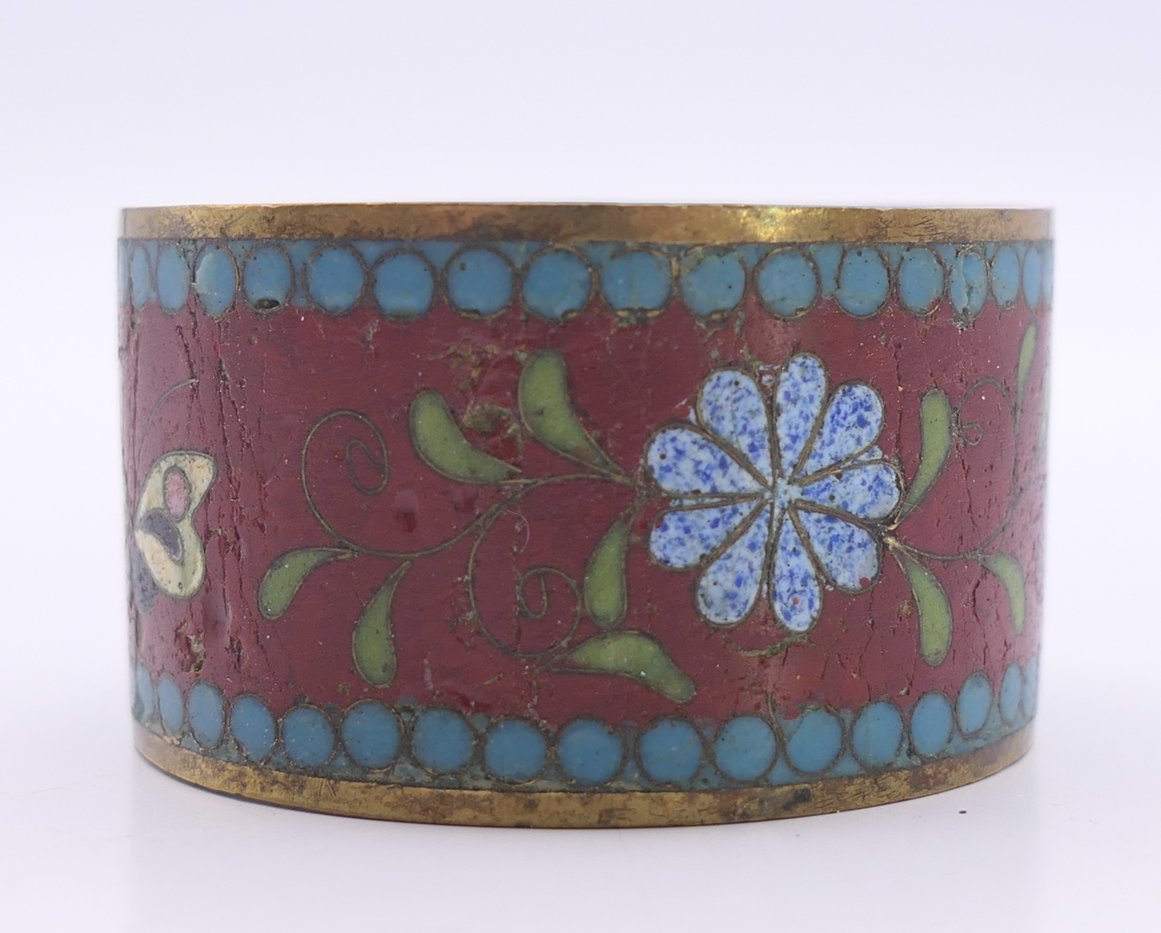 Three small Chinese cloisonne items comprising a miniature teapot, a lidded jar and a napkin ring. - Image 9 of 10