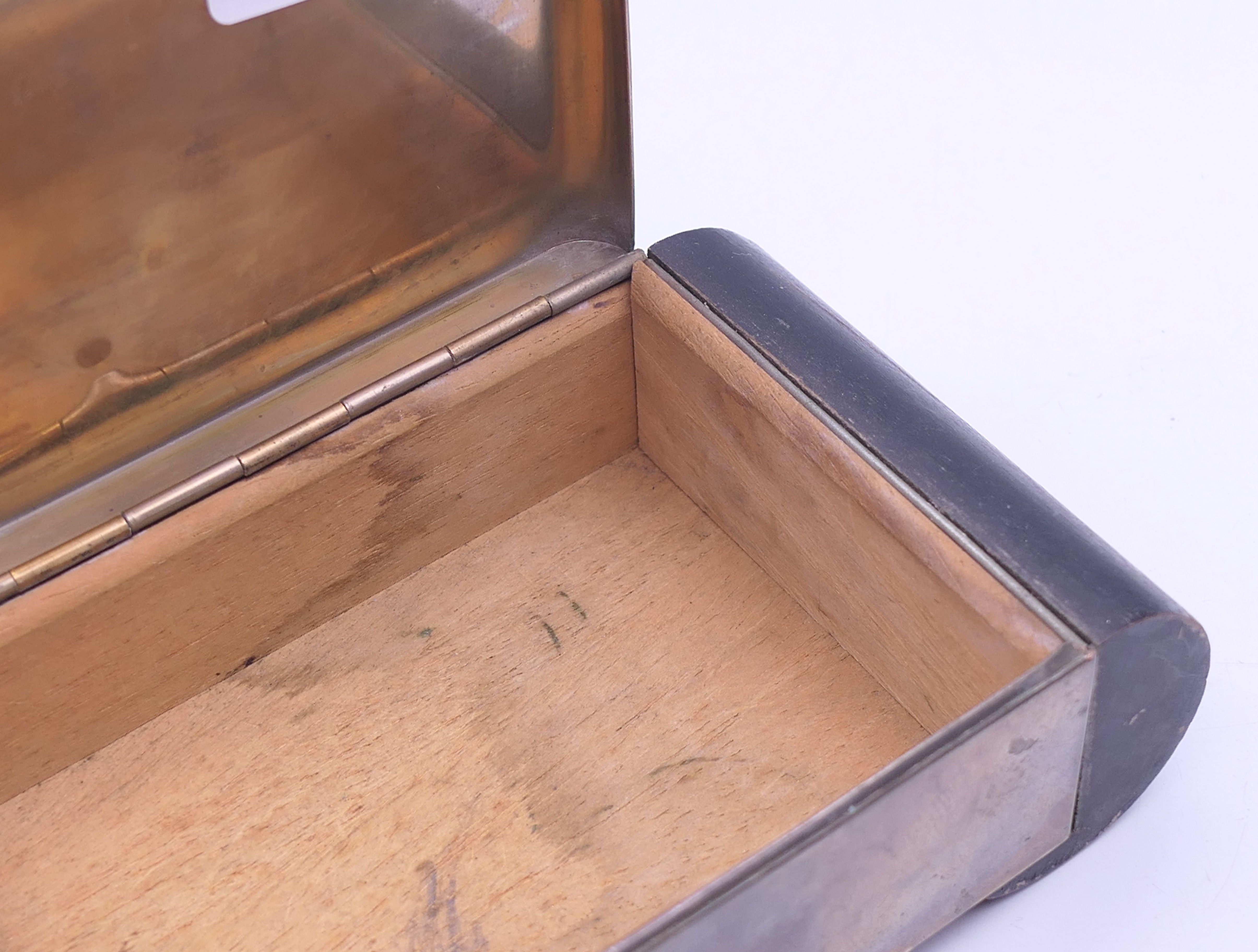 An Art Deco metal and wood cigarette box containing a quantity of coins. Box 15.5 x 8.25 x 4.5 cm. - Image 6 of 16