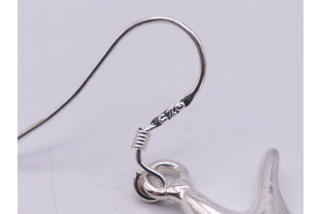 Four pairs of silver earrings. Sunflower earrings approximately 2 cm diameter. - Image 4 of 13