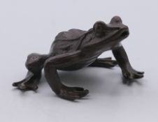 A bronze frog. 3 cm high.