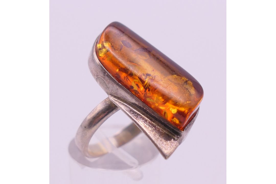Two silver and amber rings and a cross pendant. Pendant 2.5 cm high. - Image 9 of 10