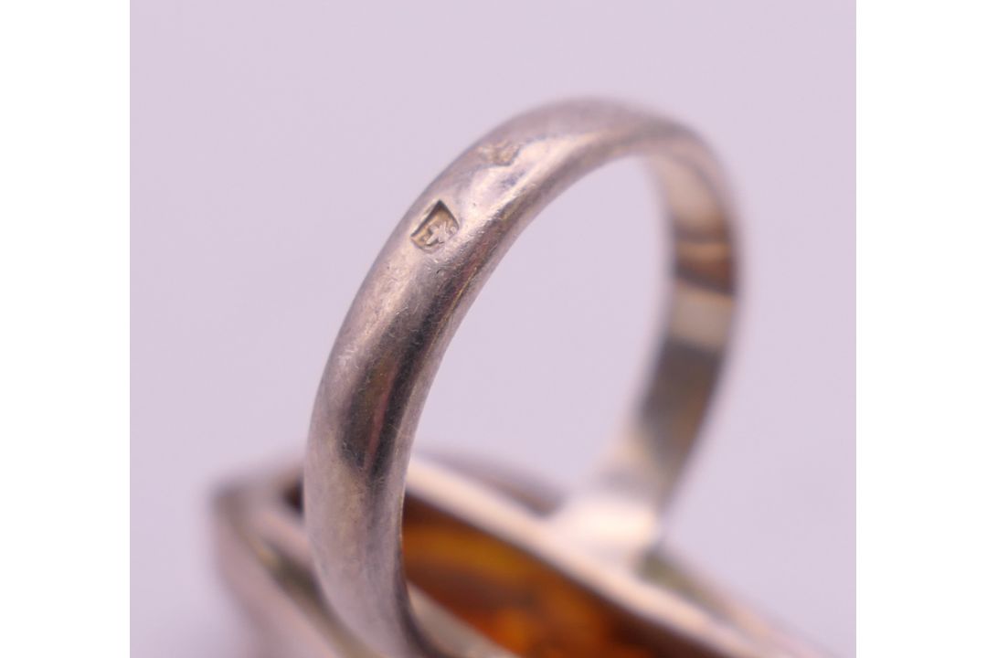 Two silver and amber rings and a cross pendant. Pendant 2.5 cm high. - Image 10 of 10
