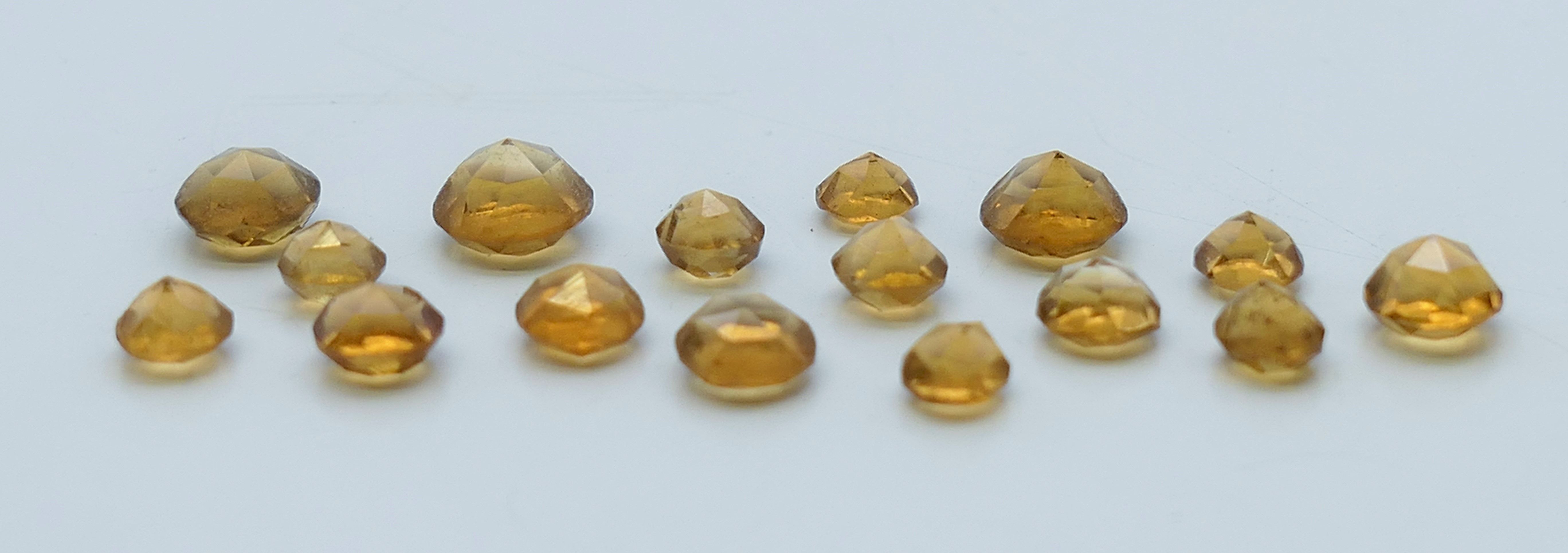 A quantity of loose citrines. - Image 13 of 14