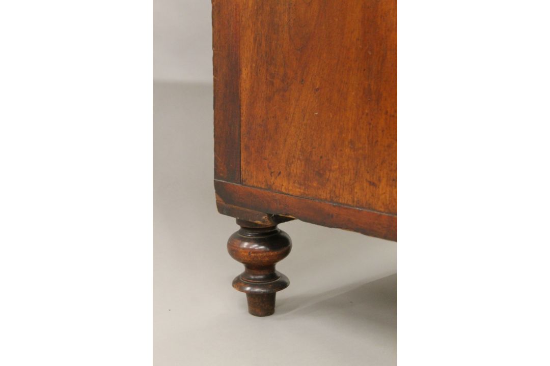 A Georgian mahogany bow-front two-over-three chest of drawers. 124 cm wide x 114 cm high. - Image 2 of 7