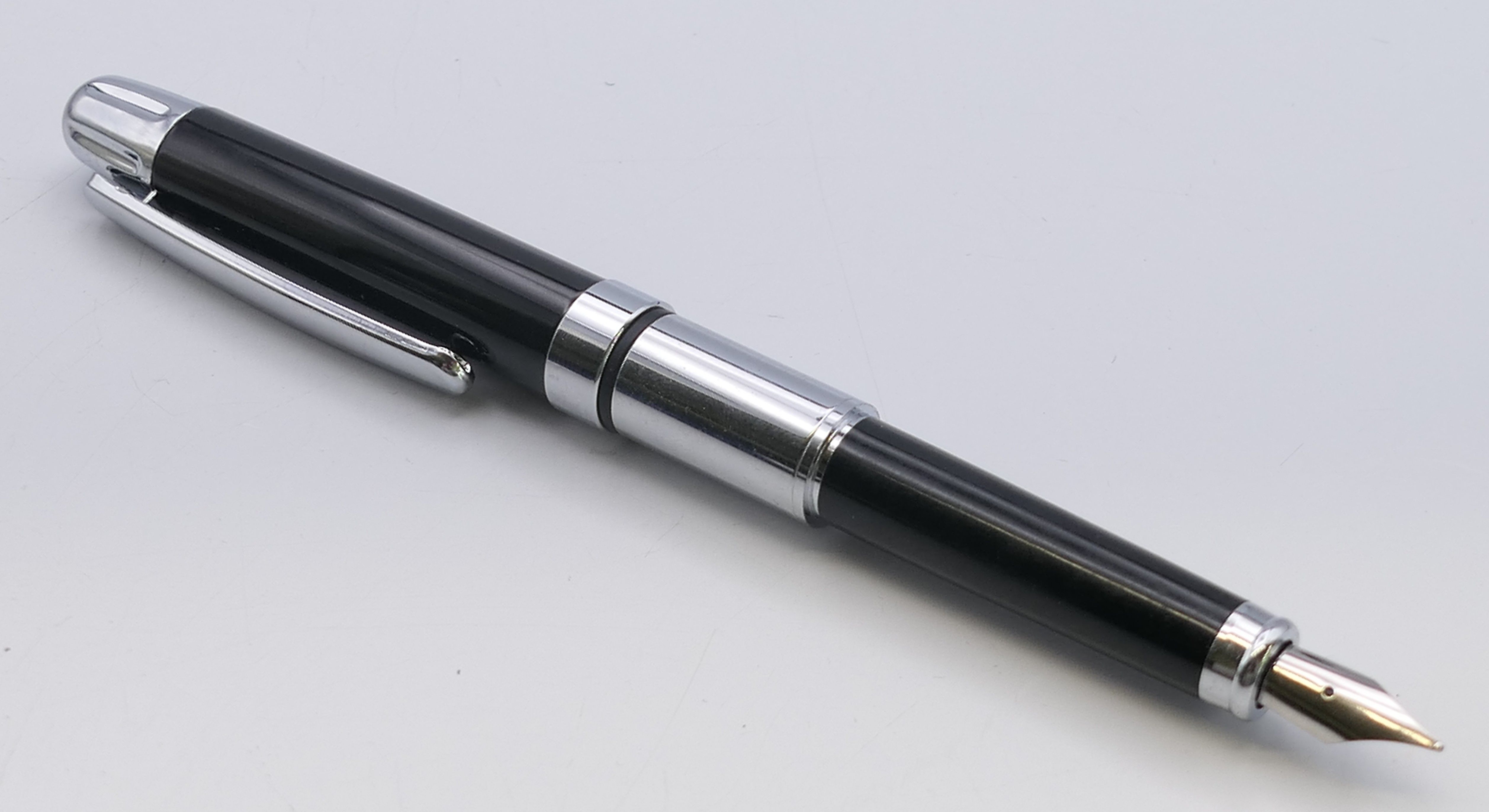 A collection of pens, to include a Waterman fountain pen and case, - Image 11 of 32
