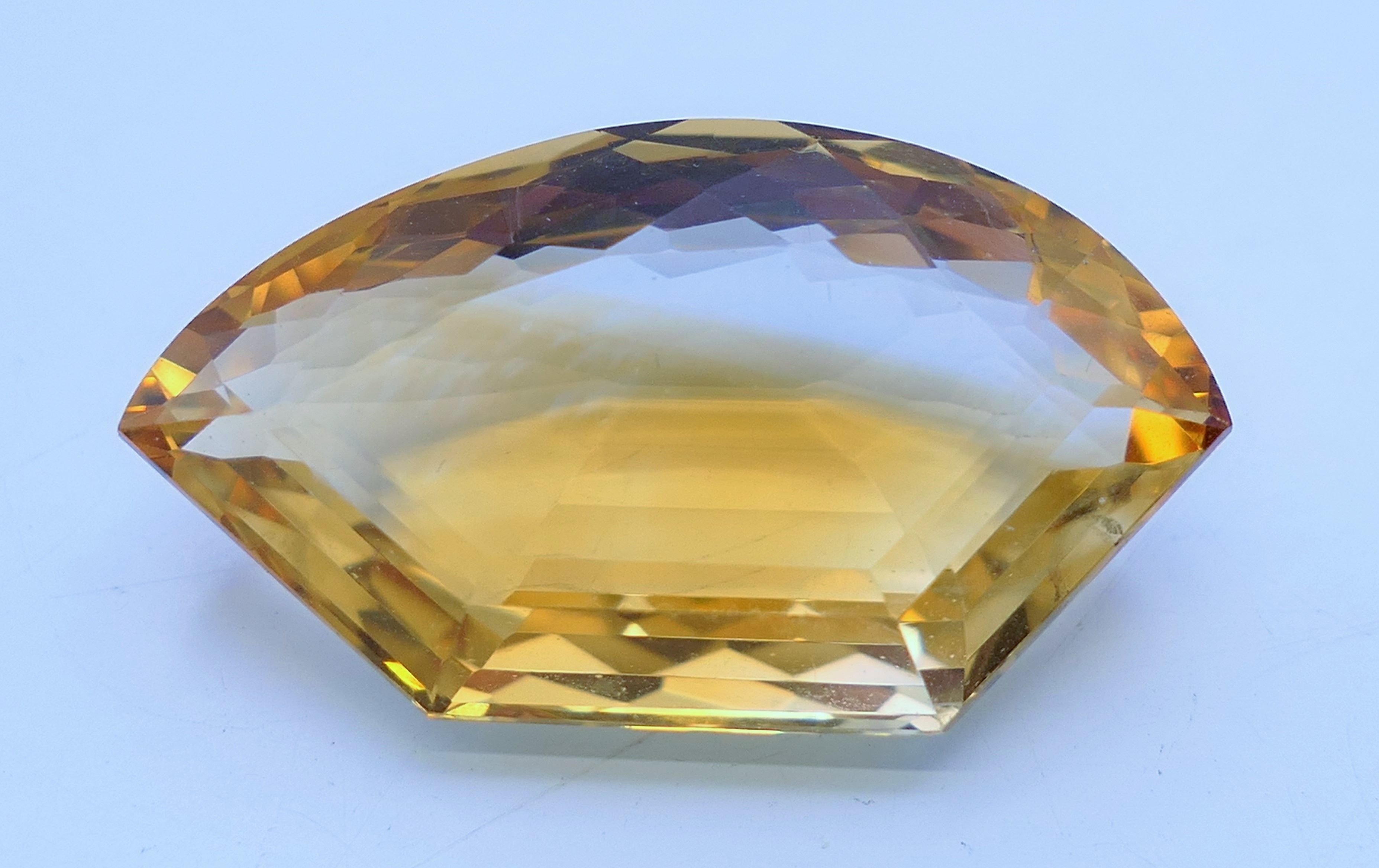A quantity of loose citrines. - Image 5 of 14