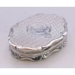A Victorian silver vinaigrette by George Unite. 4.5 cm x 3.25 cm.