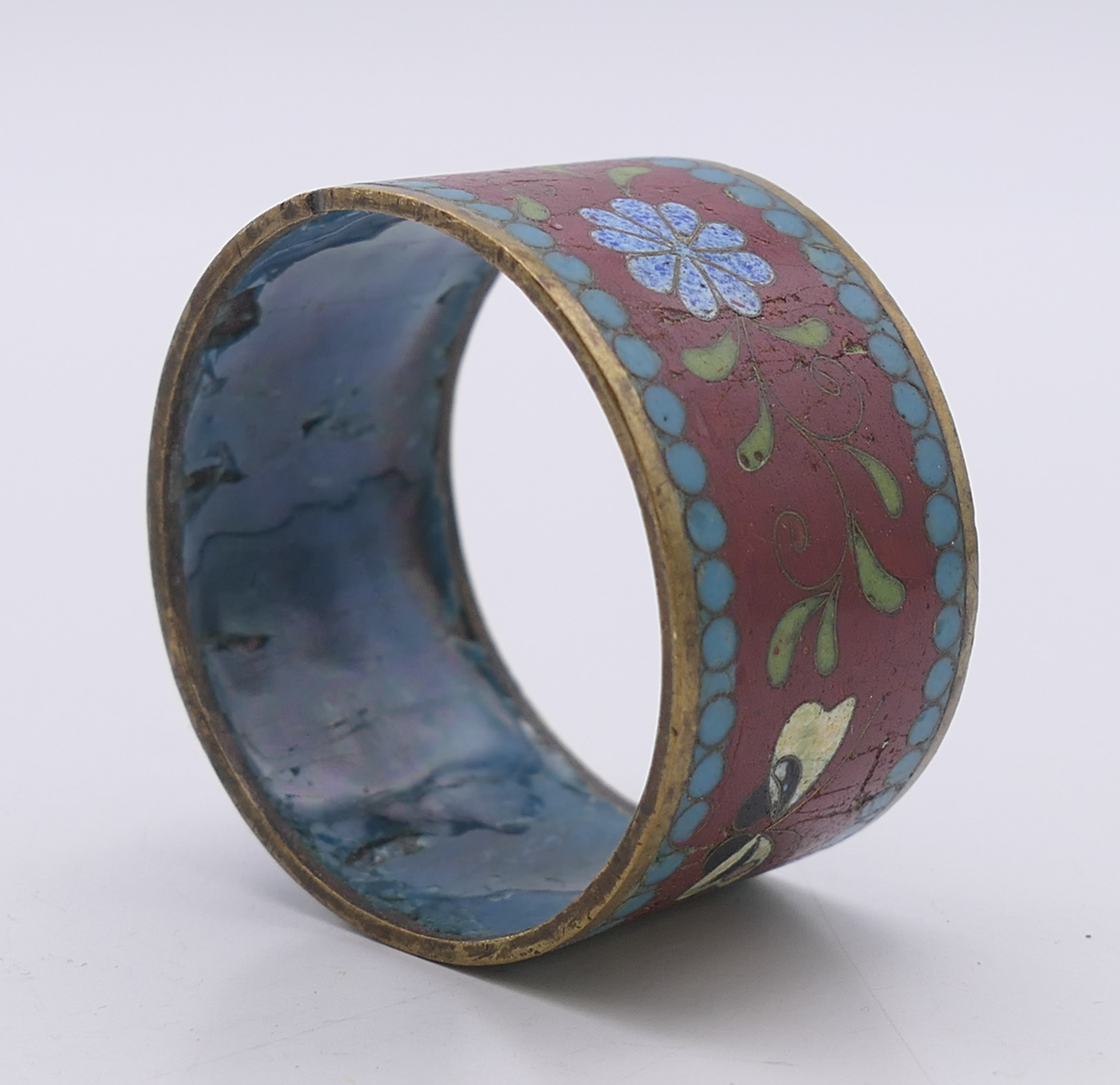 Three small Chinese cloisonne items comprising a miniature teapot, a lidded jar and a napkin ring. - Image 10 of 10
