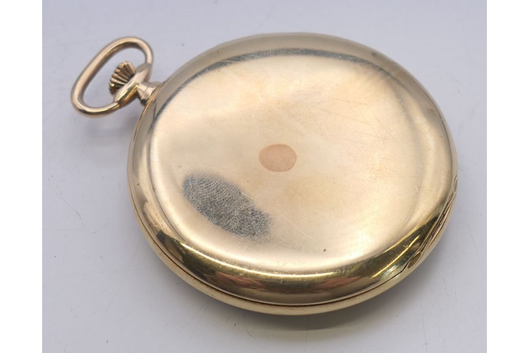 A 9 ct gold Omega open face pocket watch. 4.5 cm diameter. 63 grammes total weight. - Image 7 of 8