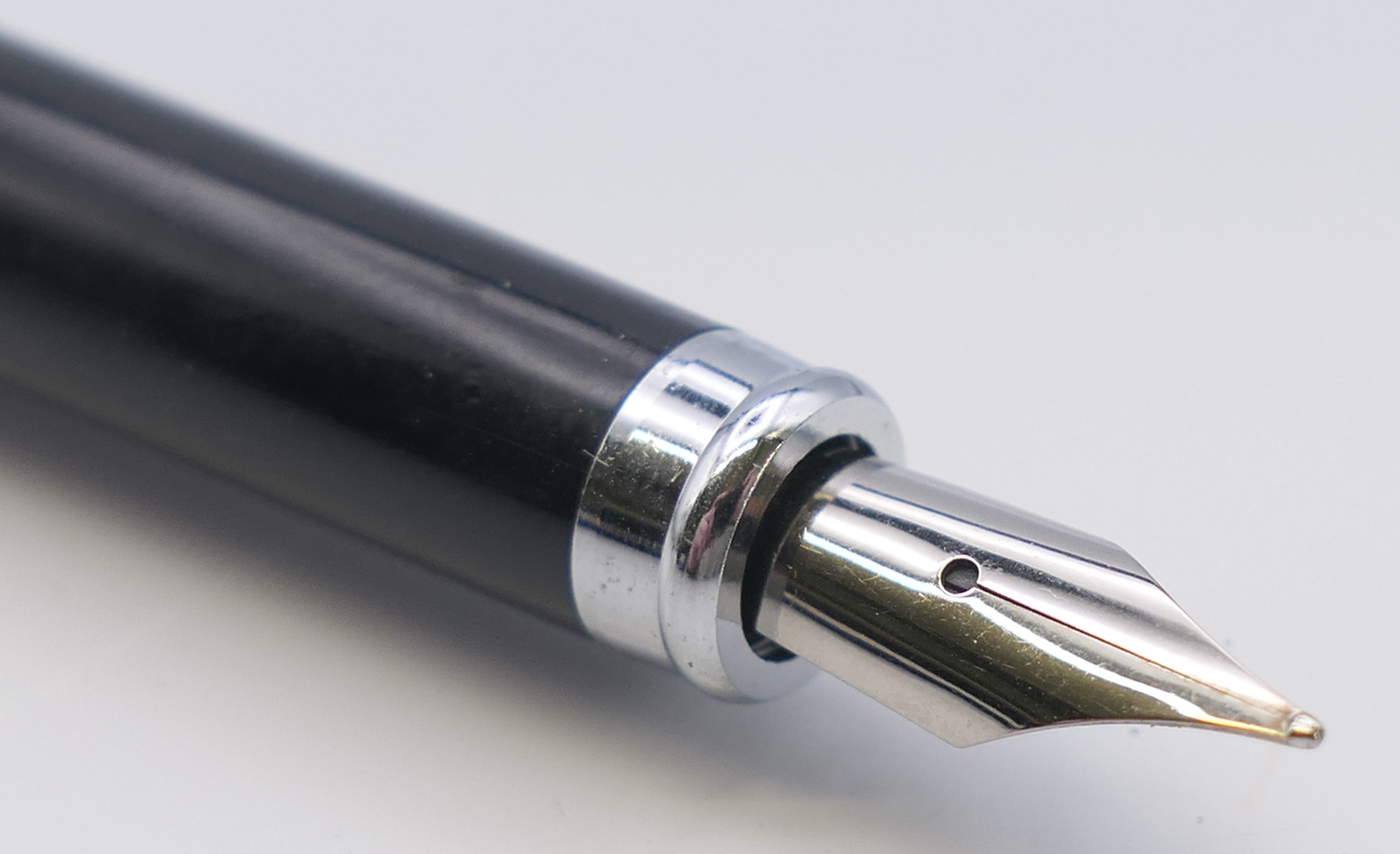 A collection of pens, to include a Waterman fountain pen and case, - Image 12 of 32