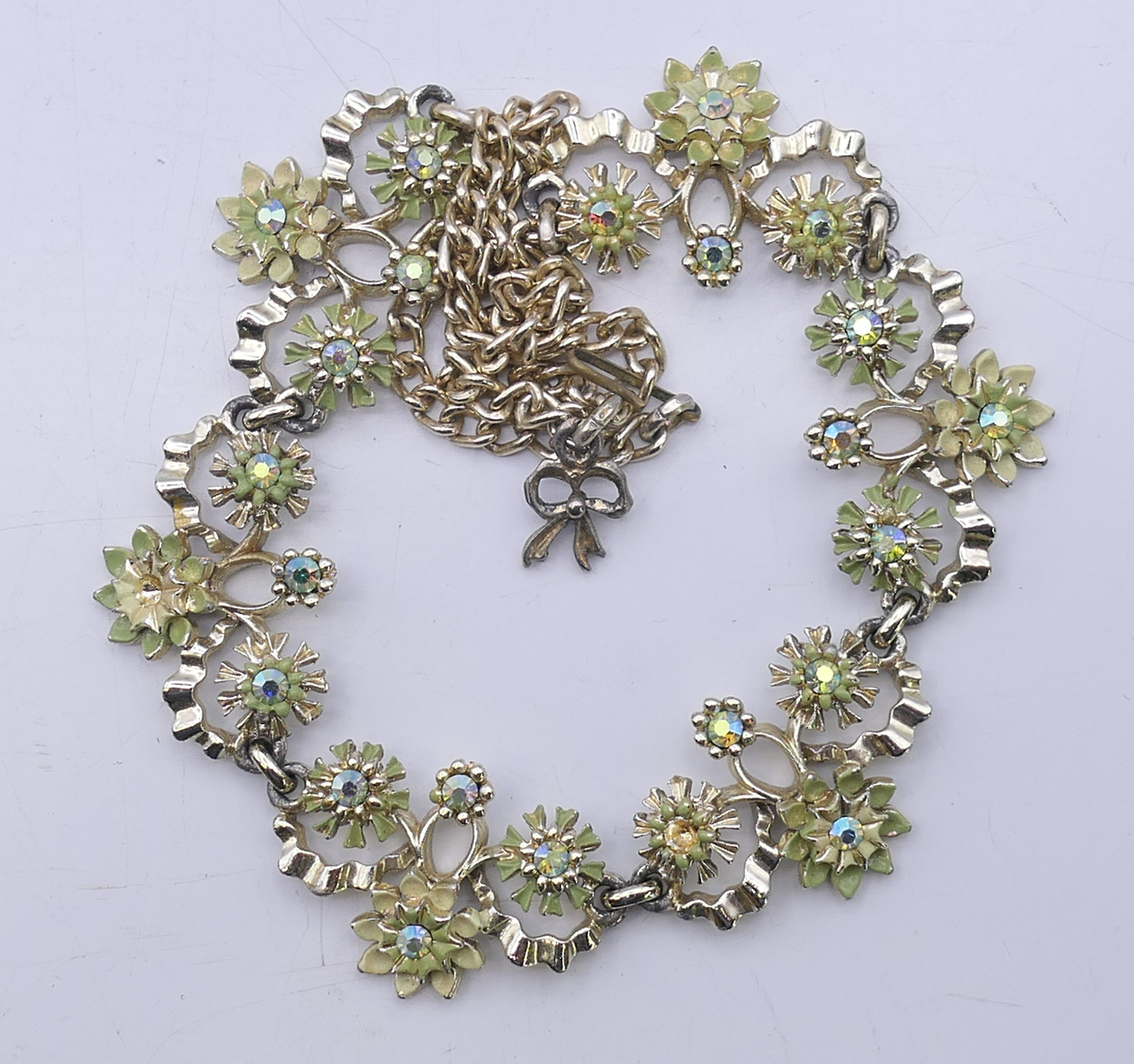 A quantity of various silver and other jewellery, to include necklaces, earrings, - Image 10 of 24