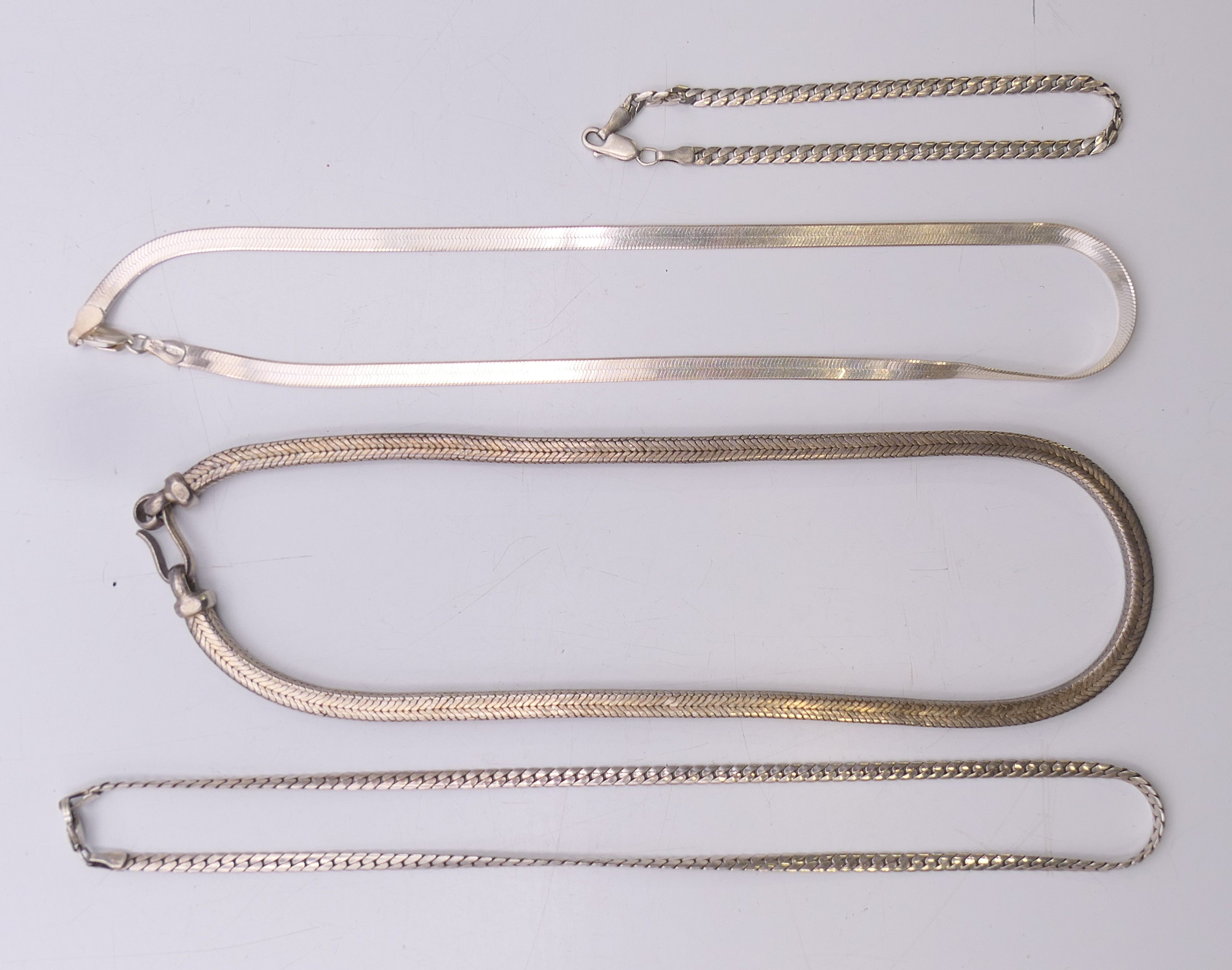 A quantity of various silver and other jewellery, to include necklaces, earrings, - Image 20 of 24