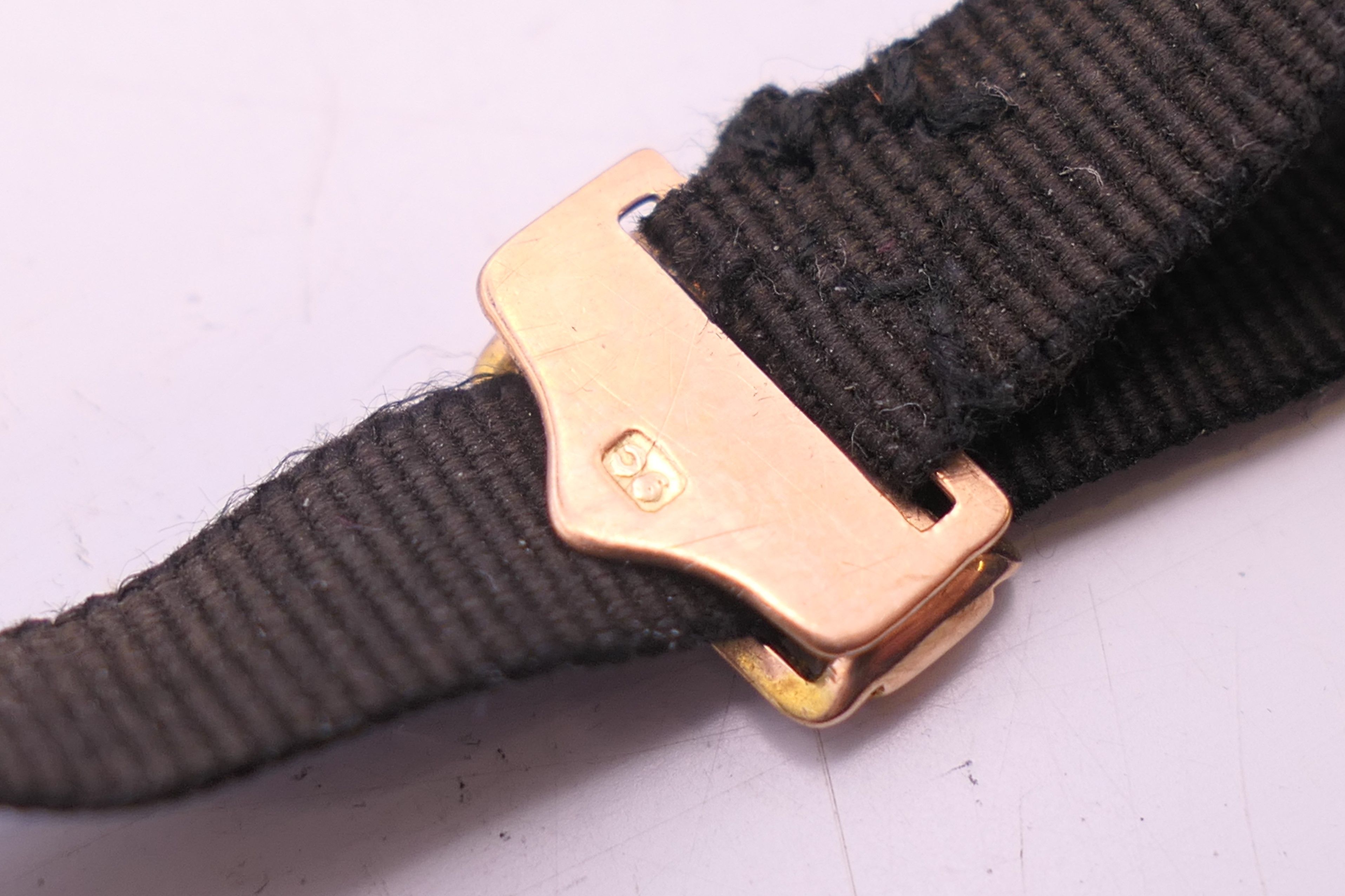 A 9 ct gold letter N (4.2 cm high) and seed pearl bracelet. - Image 3 of 4