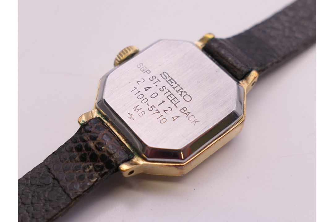Five various ladies' wristwatches including three Rotary, a Rado and a Seiko. The later 2 cm wide. - Image 4 of 17