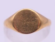An 18 ct gold signet ring inscribed 'Jose'. Ring size M/N. 2.5 grammes.