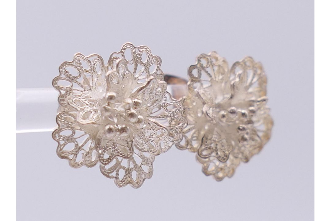 A pair of silver filigree earrings, - Image 13 of 16