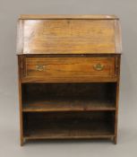 An early 20th century oak hall bureau. 77.5 cm wide.