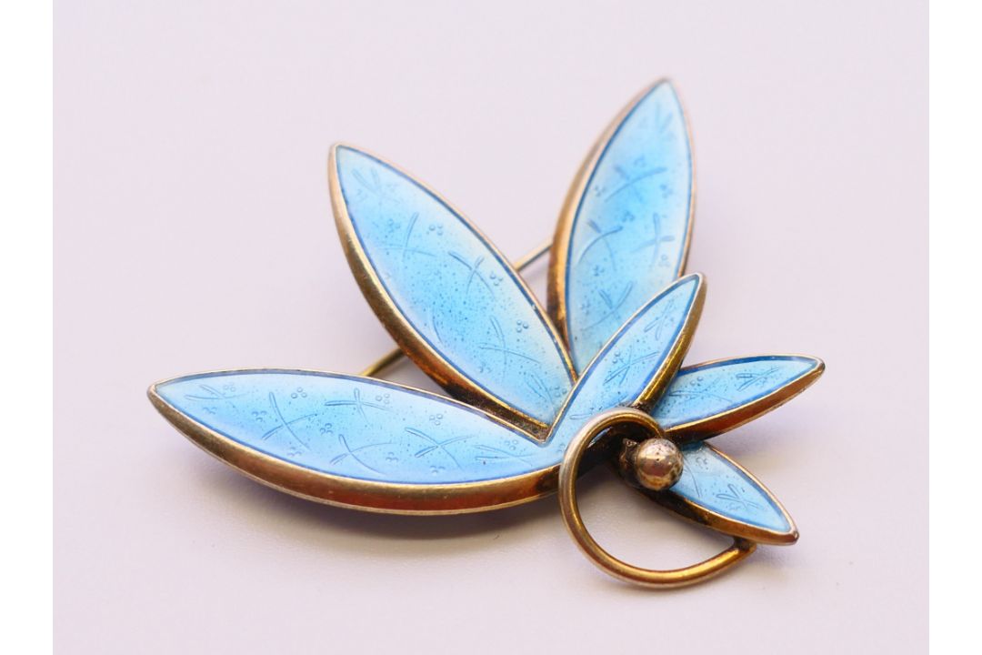 A Scandinavian silver and enamel leaf-form brooch. 4.5 cm wide. - Image 2 of 4