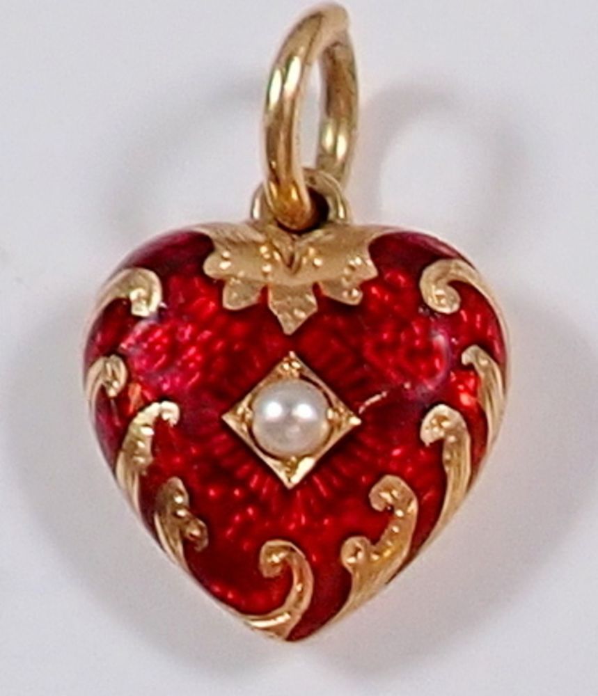 Antiques & Collectables  -   Silver, Jewellery, Ceramics, Toys, Books, Furniture, Pictures & Collectables