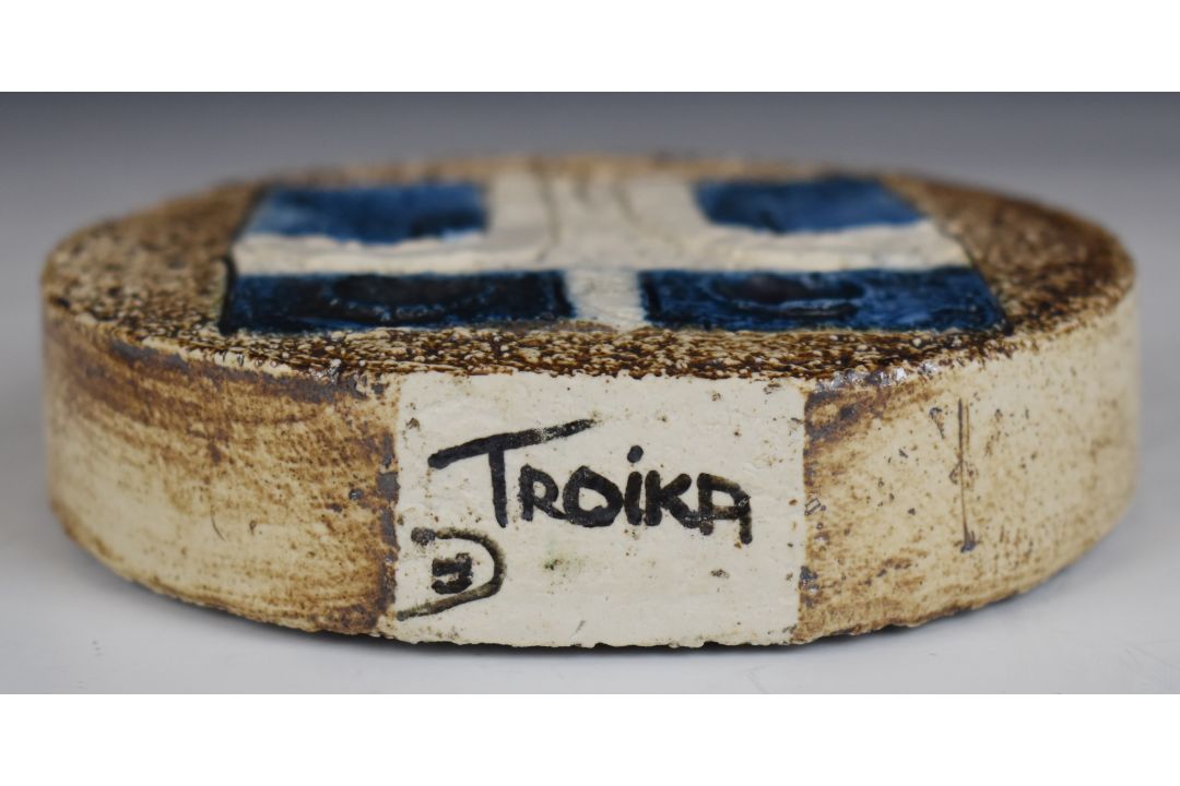 Troika pottery signed wheel vase with monogram to base, probably Tina Doubleday, H12cm - Image 5 of 10