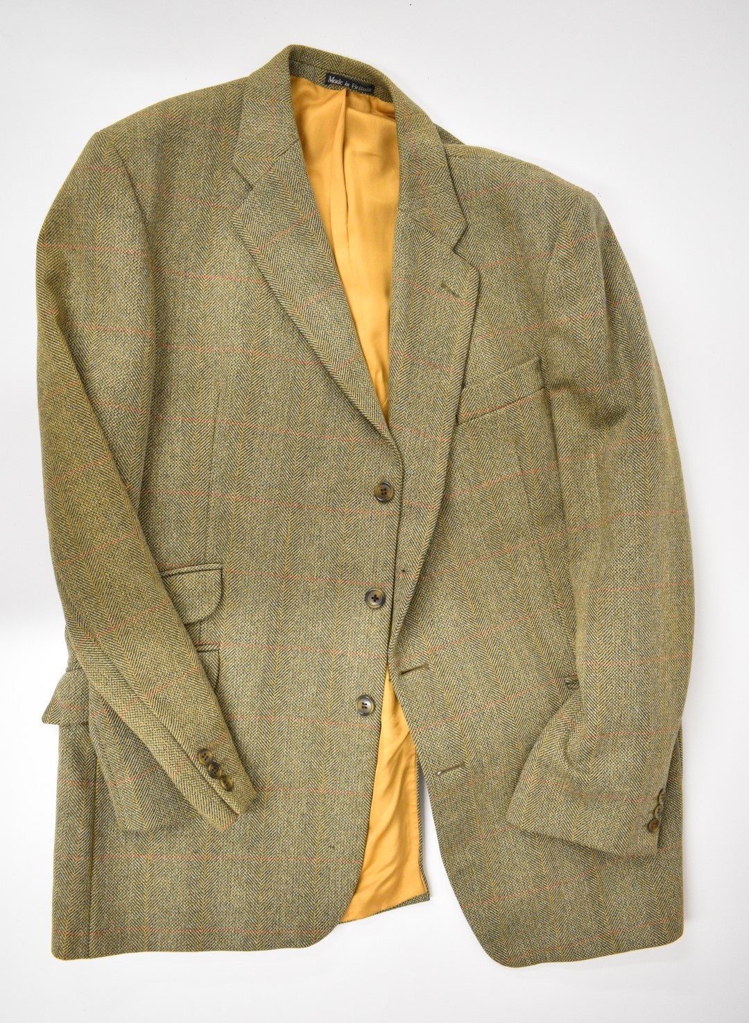 A collection of gentleman's shooting clothing comprising Brook Taverner Saxony Supreme tweed jacket, - Image 2 of 7