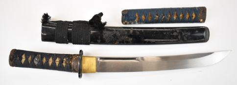 Japanese short sword with two menuki to grip, 34cm curved blade and scabbard, together with