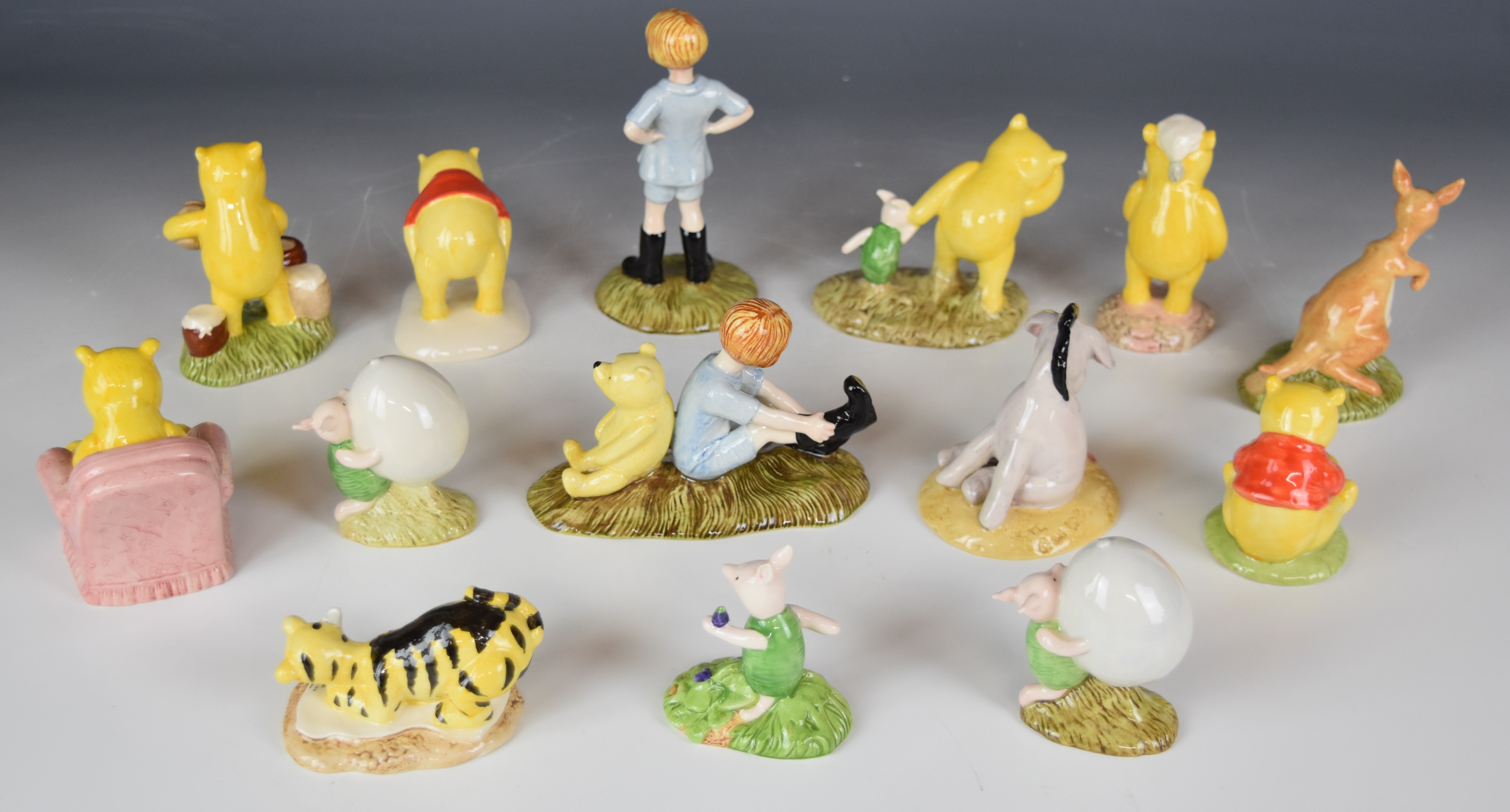 Thirteen Royal Doulton Walt Disney Winnie the Pooh figures - Image 5 of 6